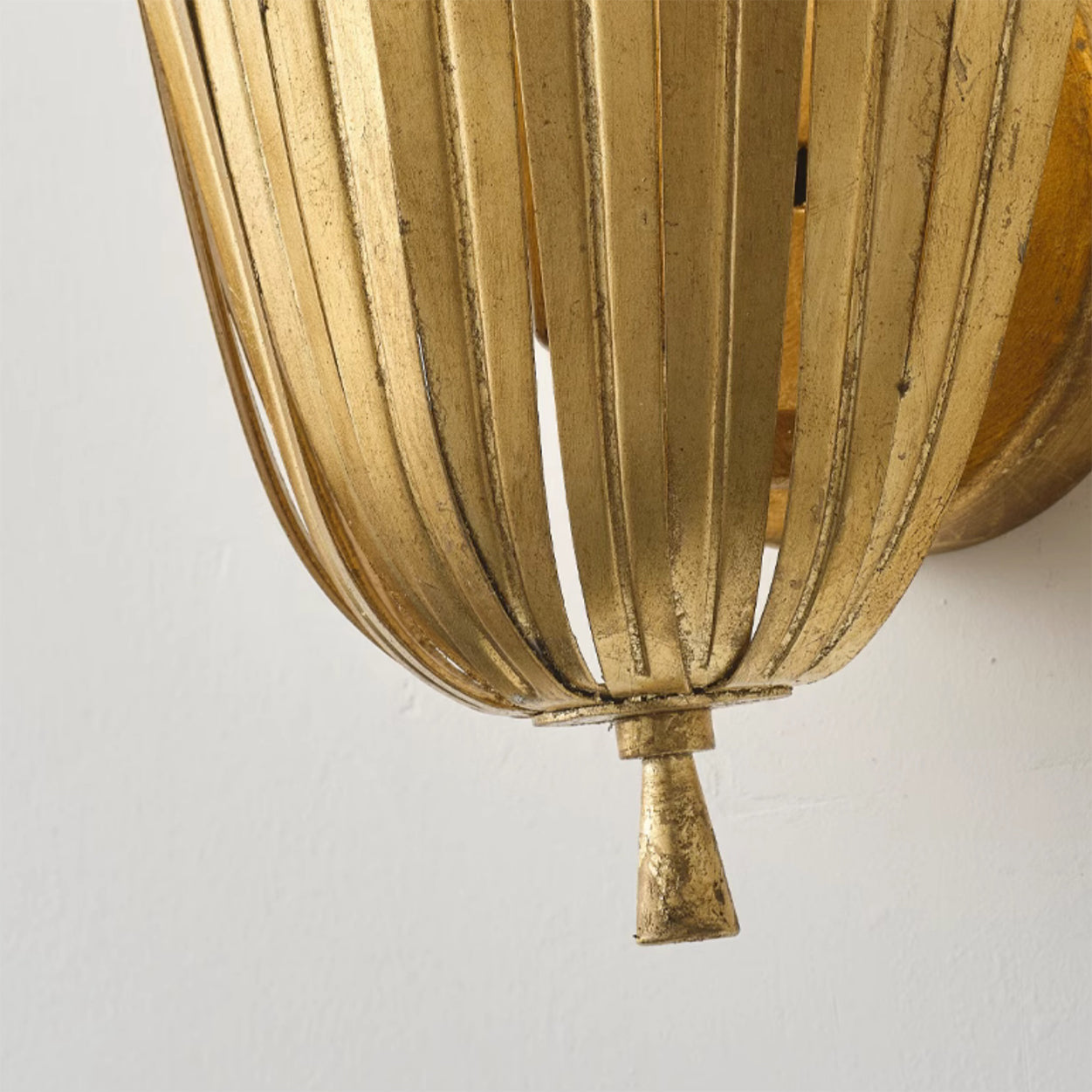 Vicenzio Vintage Metal Leaf Wall Light