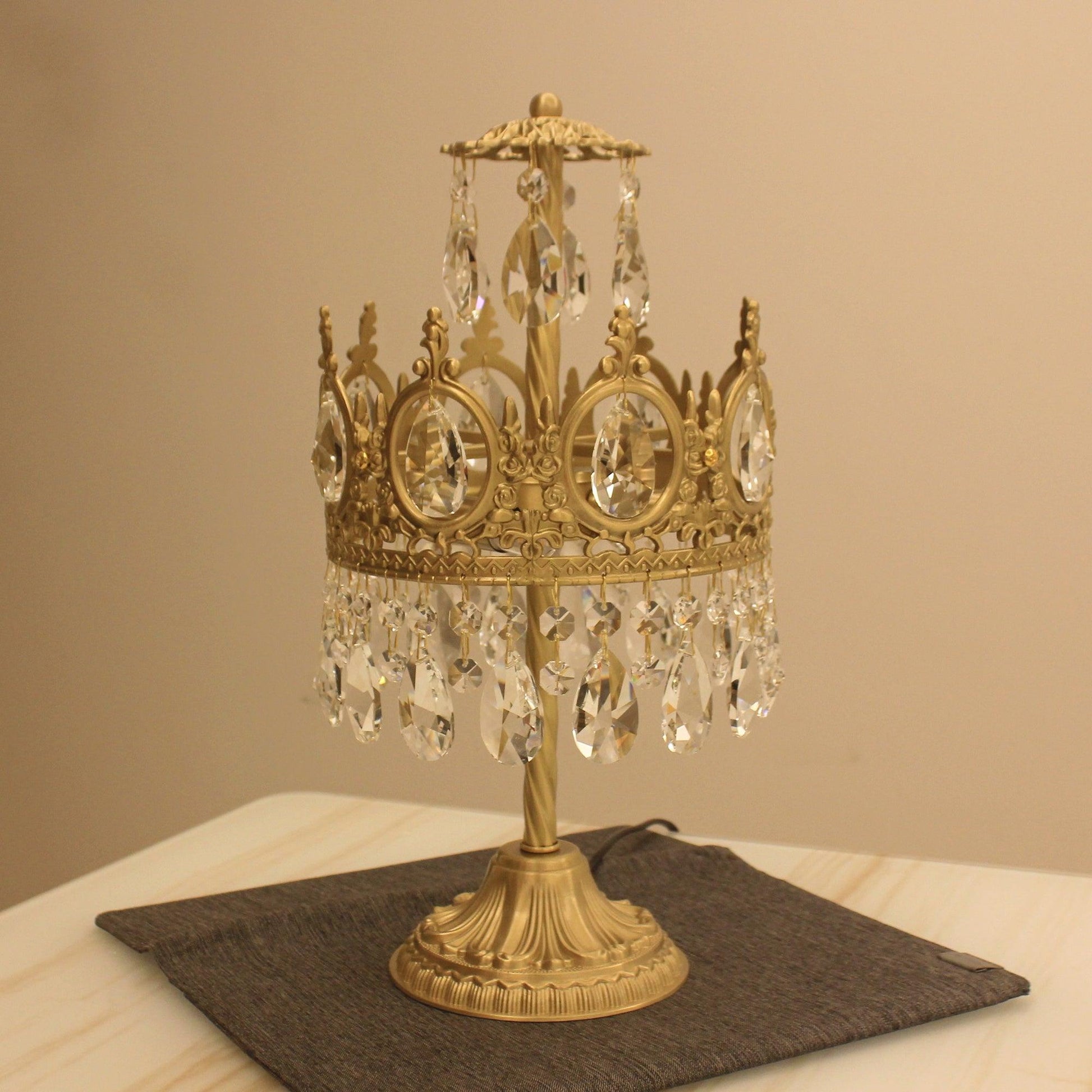 Vintage Crystal Table Light - Blowlighting