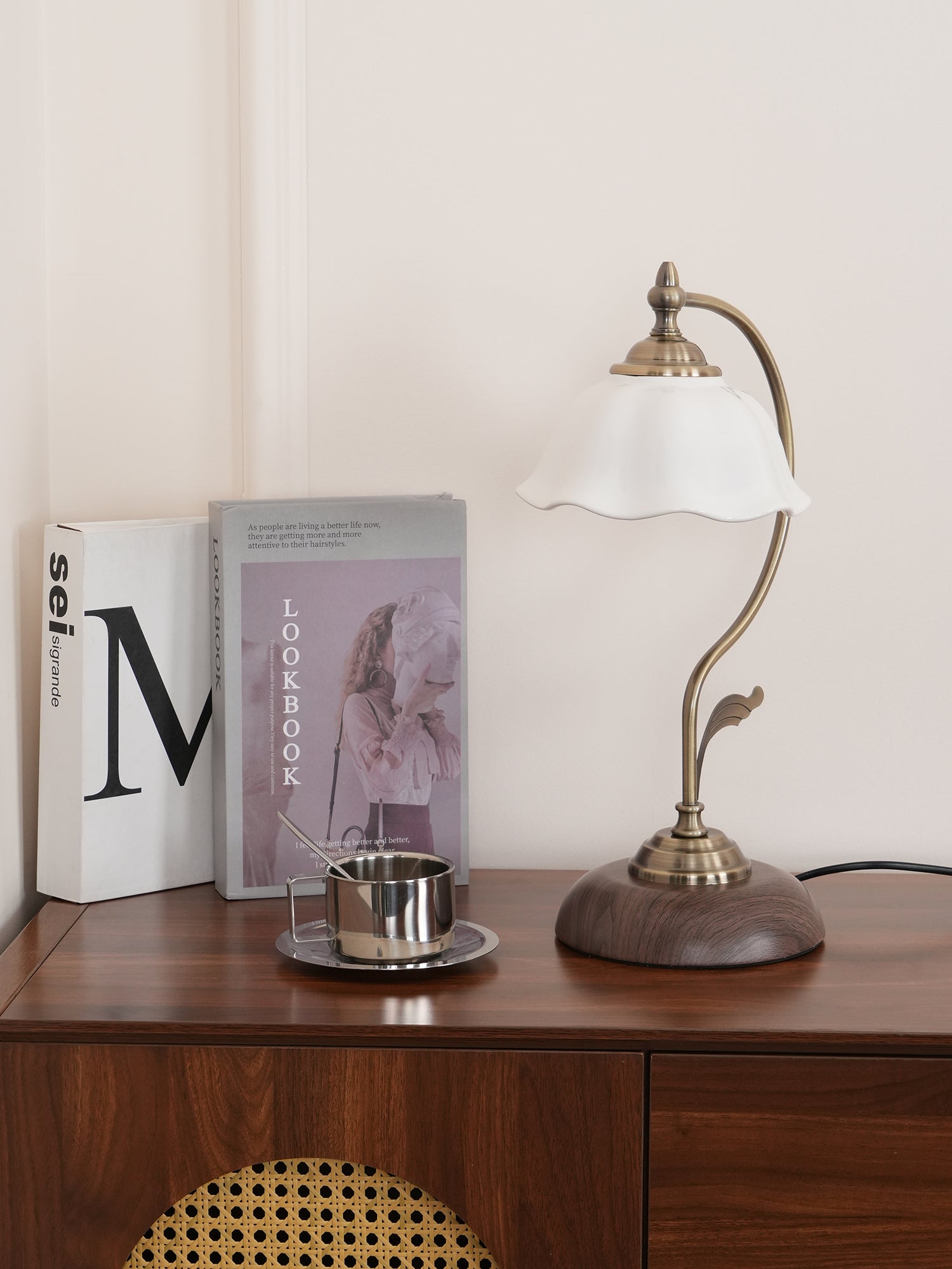Vintage Laiton Table Lamp - Blowlighting