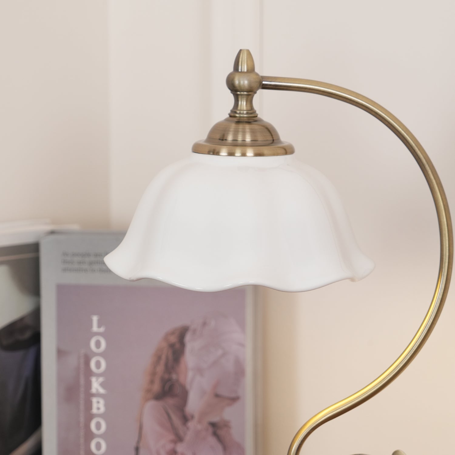Vintage Laiton Table Lamp - Blowlighting