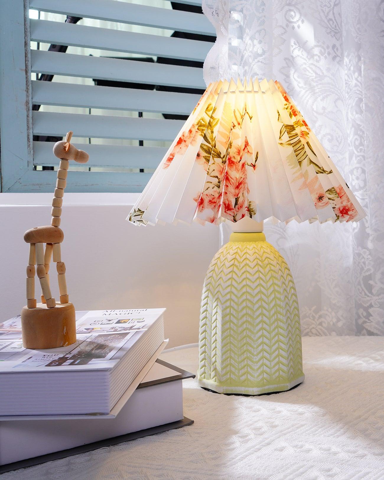 Vintage Pleated Table Lamp - Blowlighting