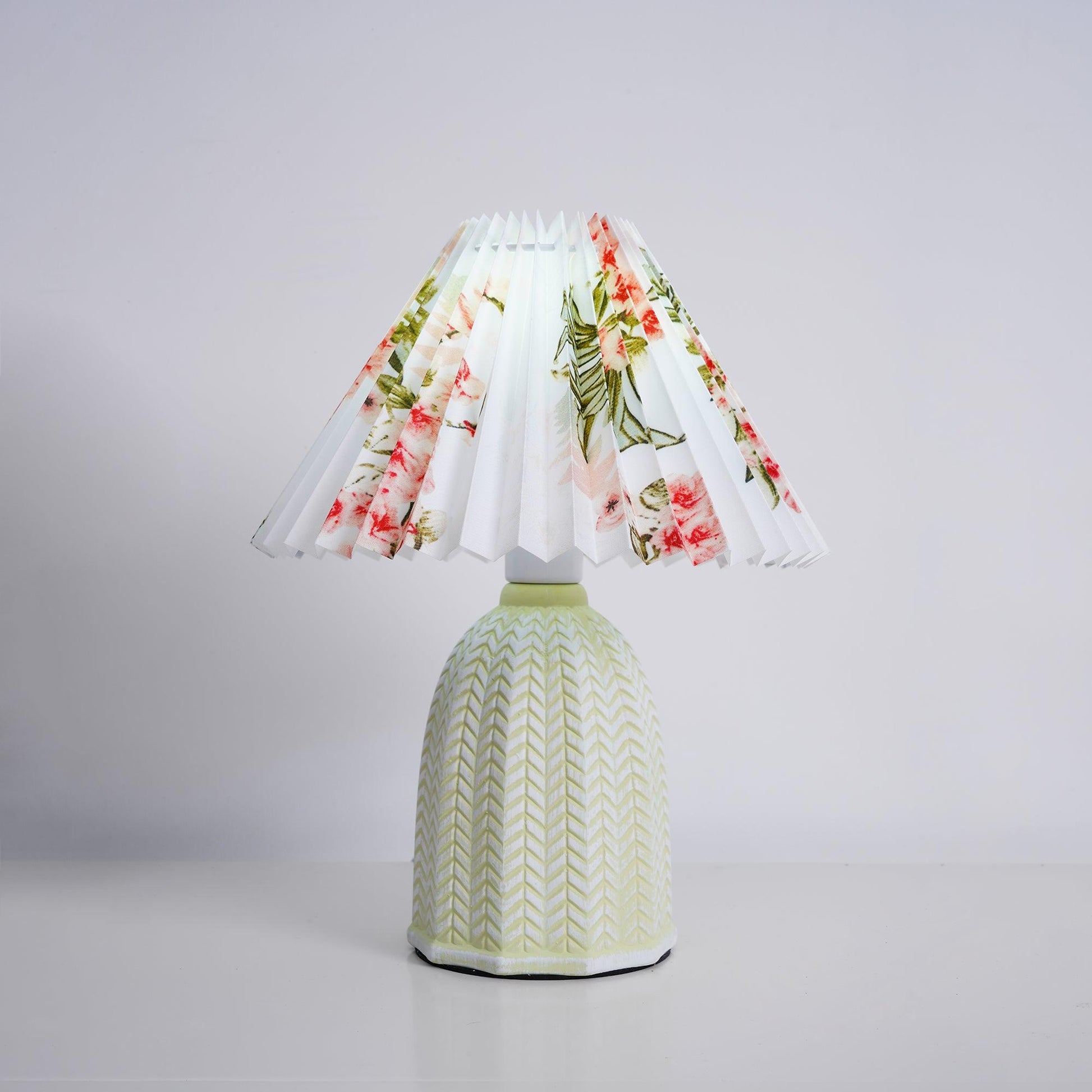 Vintage Pleated Table Lamp - Blowlighting