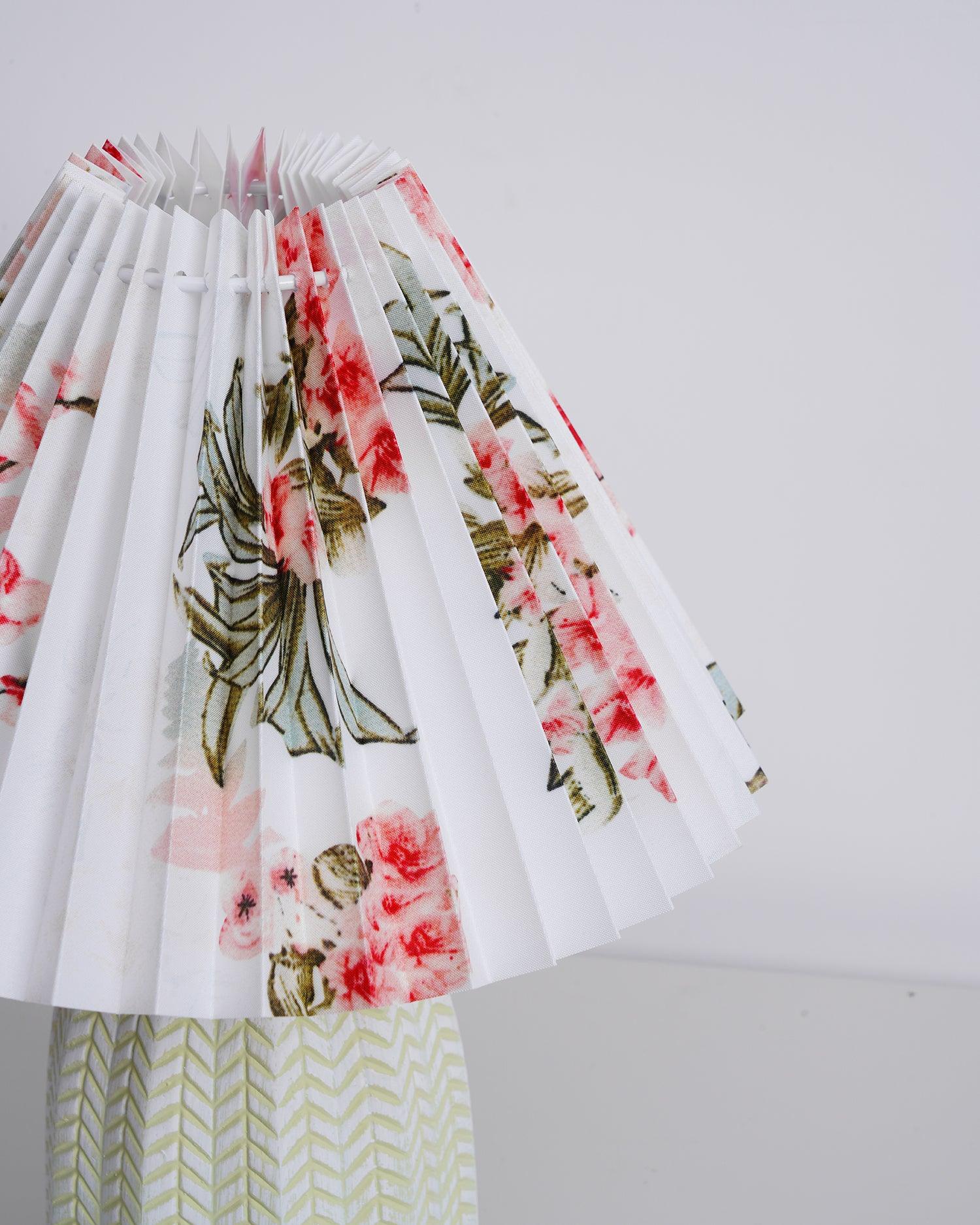 Vintage Pleated Table Lamp - Blowlighting