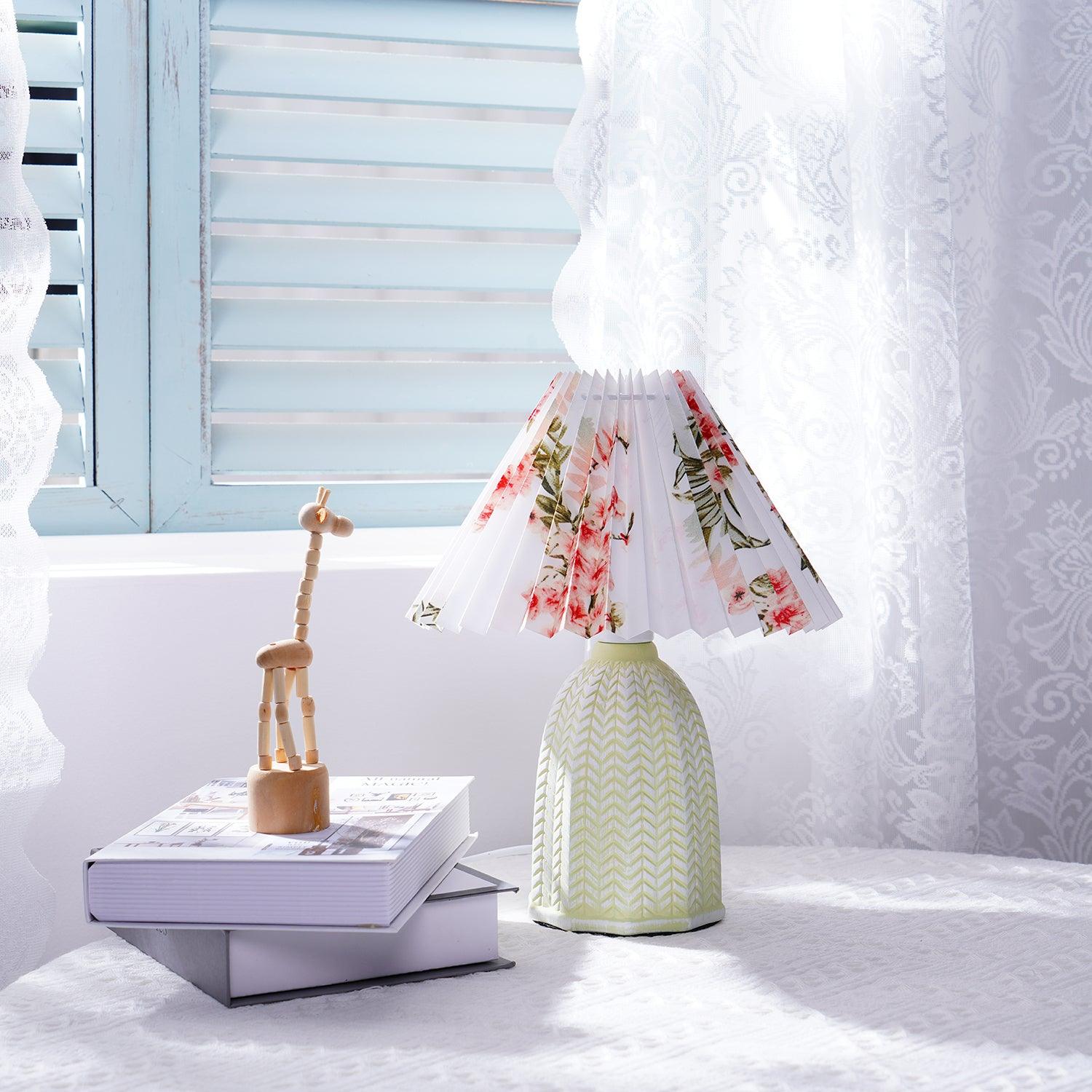 Vintage Pleated Table Lamp - Blowlighting