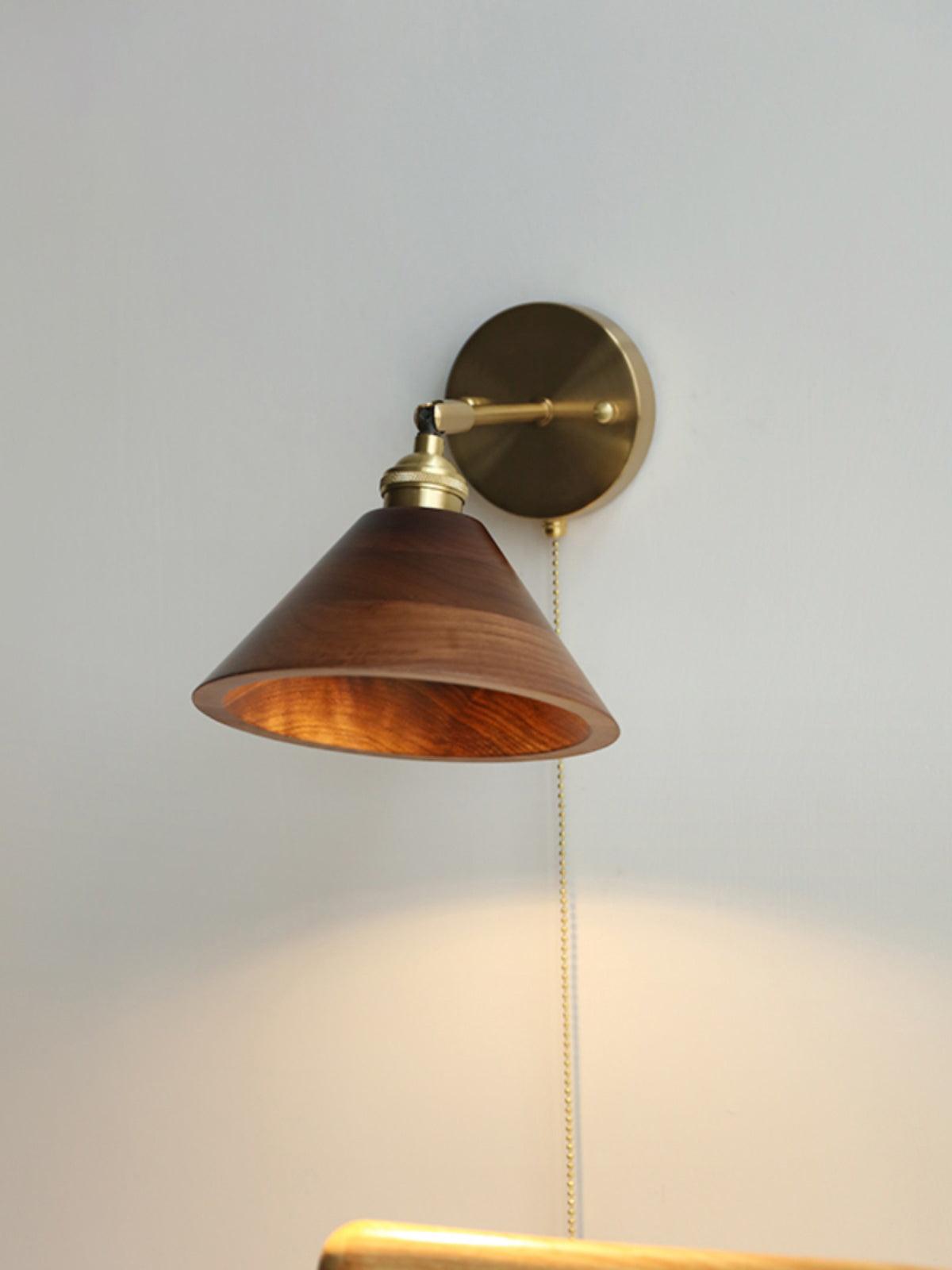 Vintage Wood Wall Lamp - Blowlighting