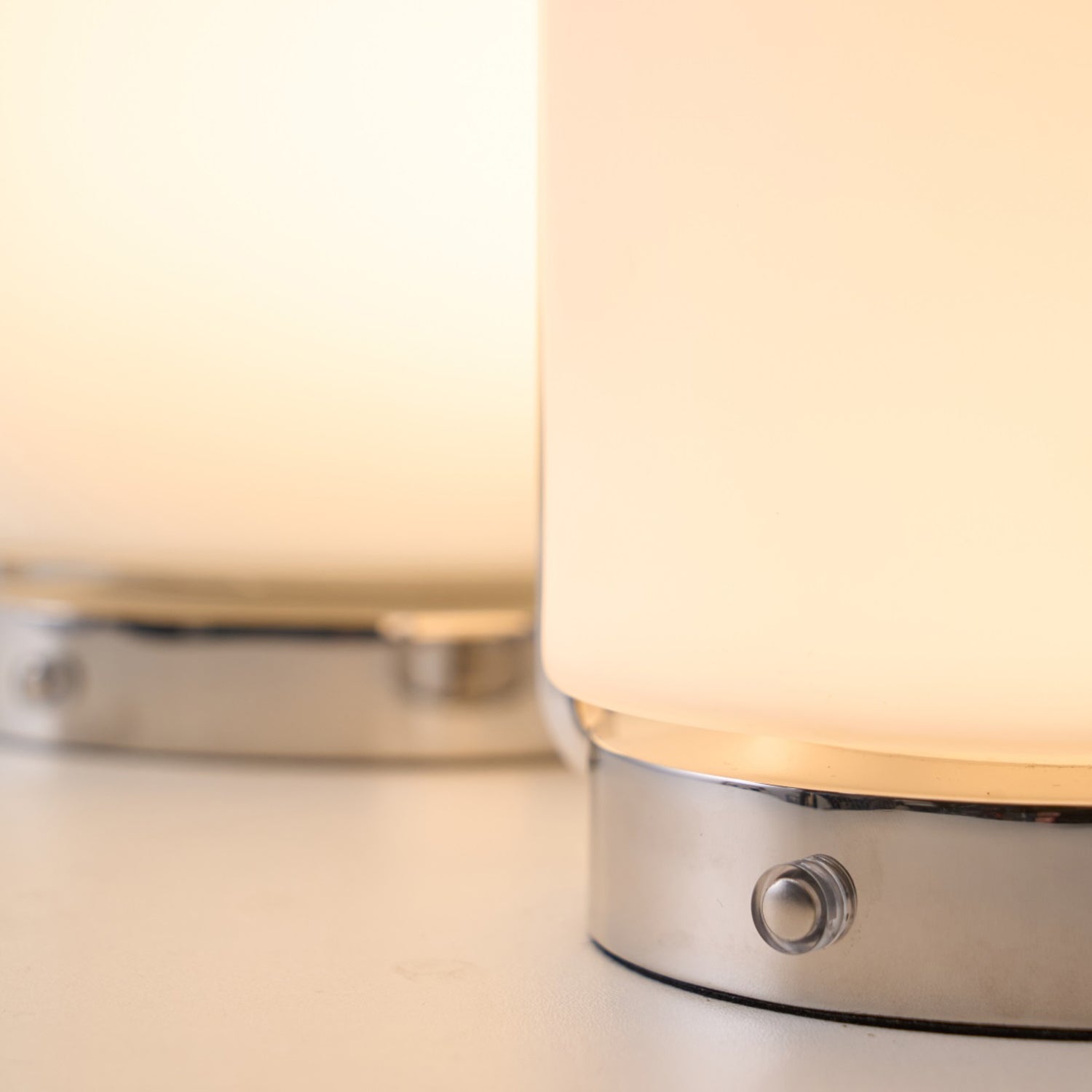 Vintara Lantern Table Lamp - Blowlighting
