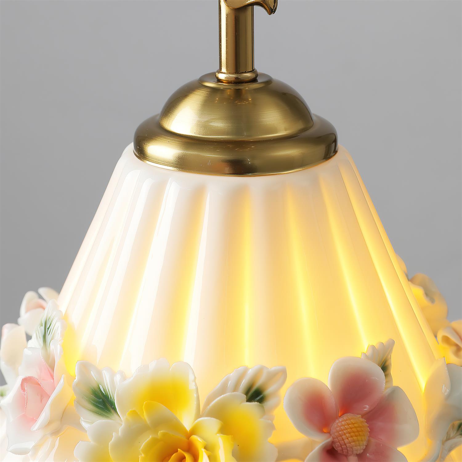 Vionna Vintage Ceramics Pendant Light