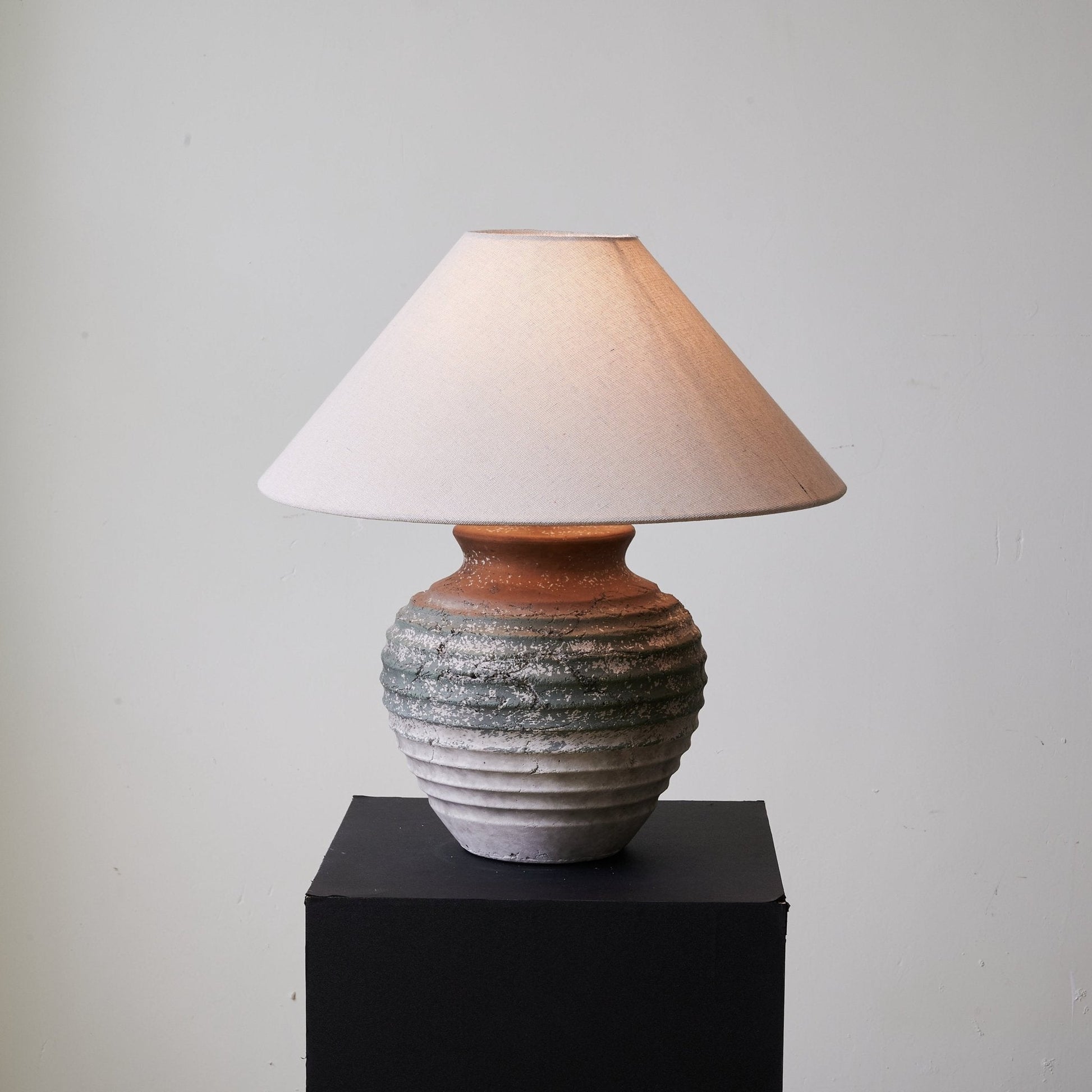 Volca Gradient Clay Table Lamp - Blowlighting