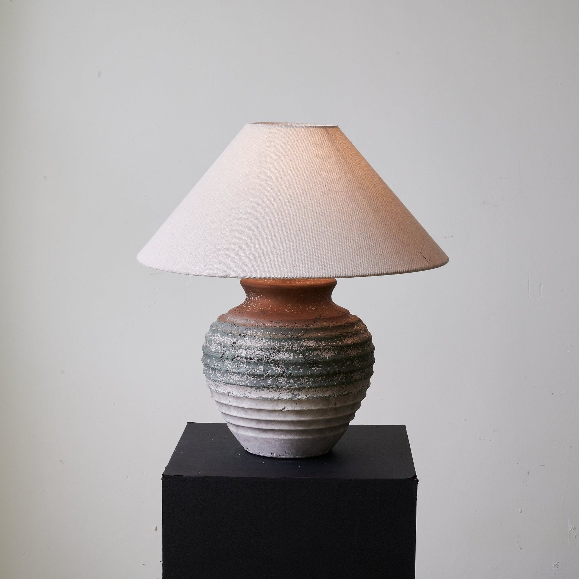 Volca Gradient Clay Table Lamp - Blowlighting