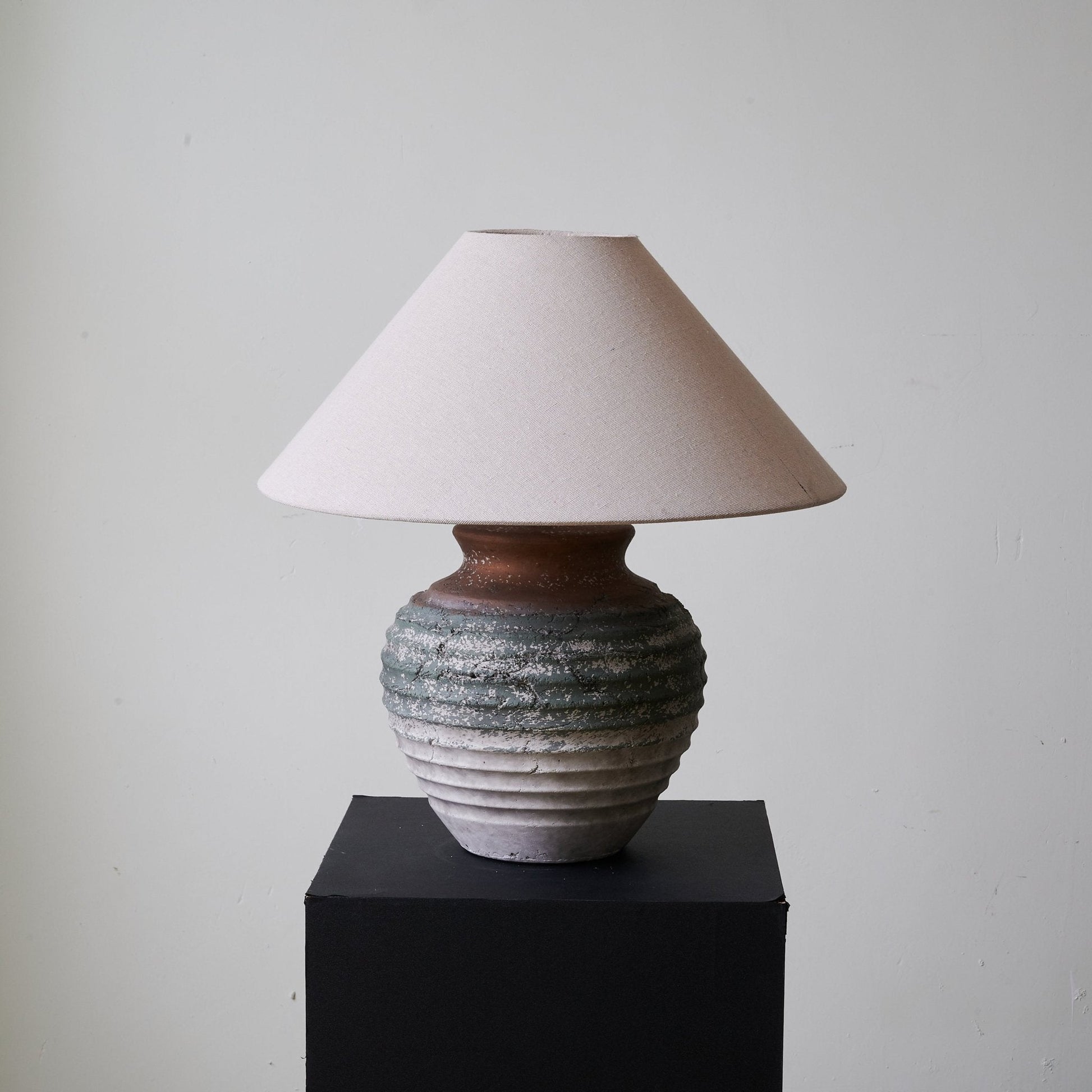Volca Gradient Clay Table Lamp - Blowlighting
