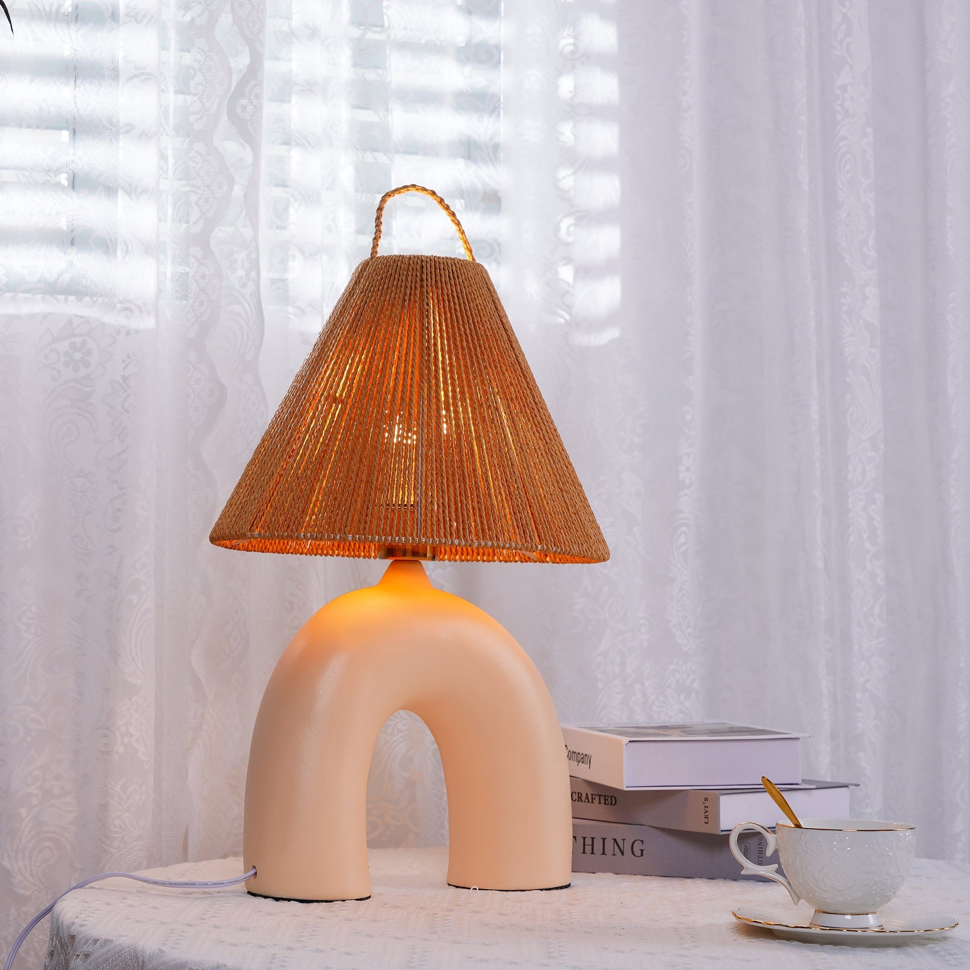 Arched Table Lamp - Blowlighting