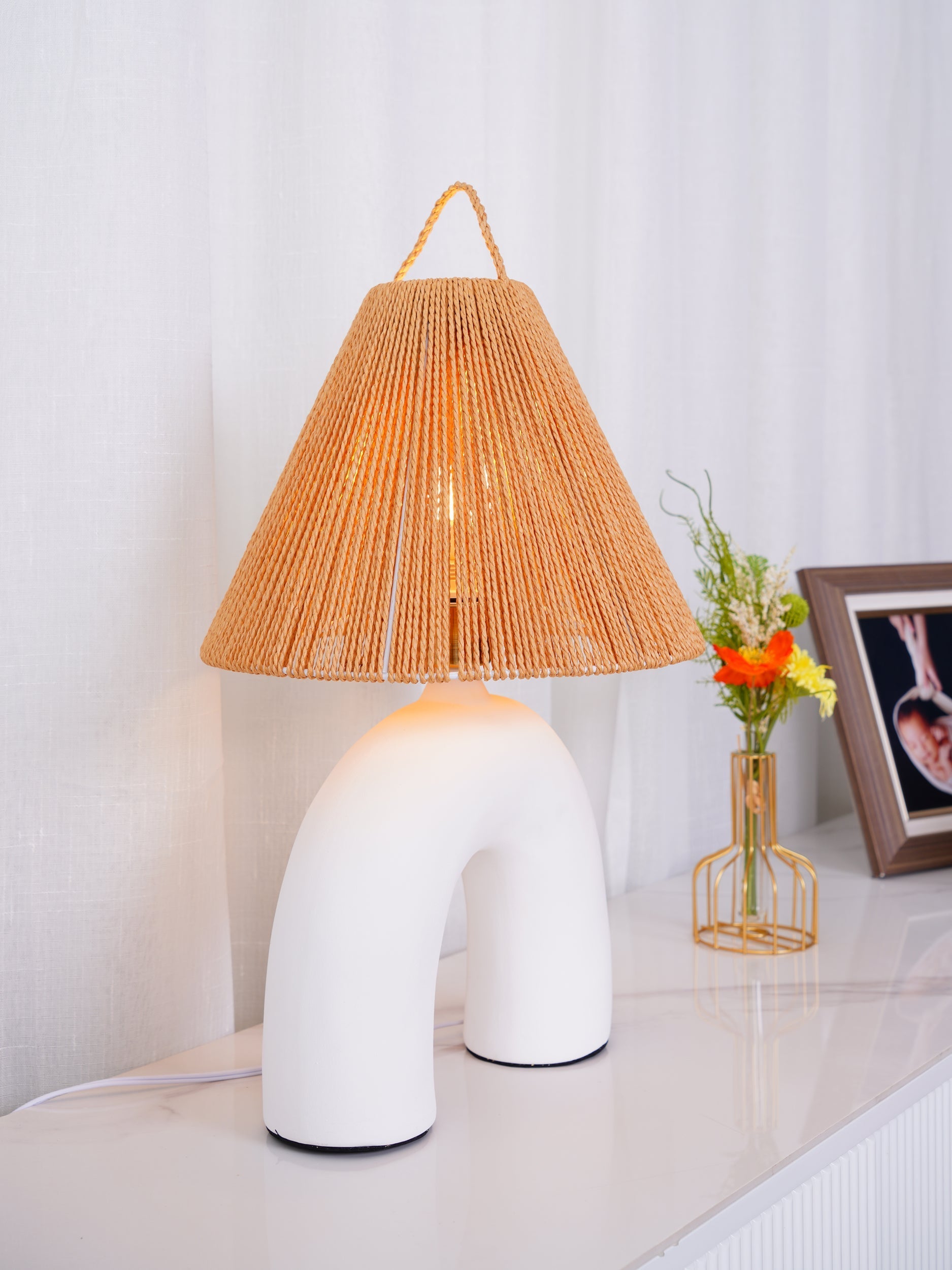 Arched Table Lamp - Blowlighting
