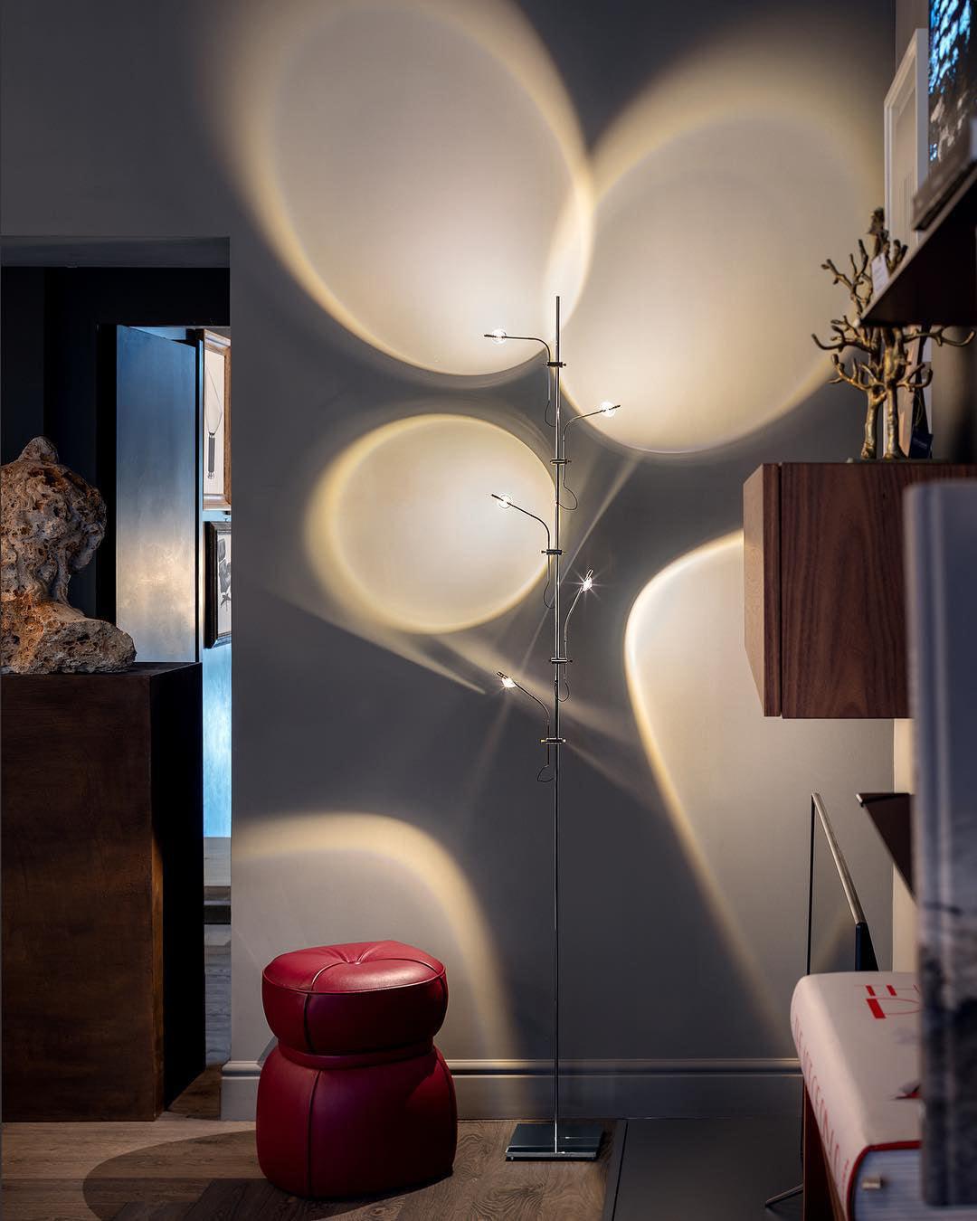 Wa Wa Floor Lamp - Blowlighting