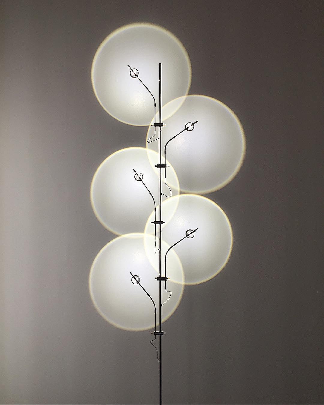 Wa Wa Floor Lamp - Blowlighting
