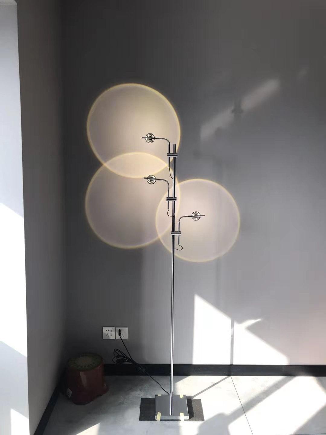Wa Wa Floor Lamp - Blowlighting