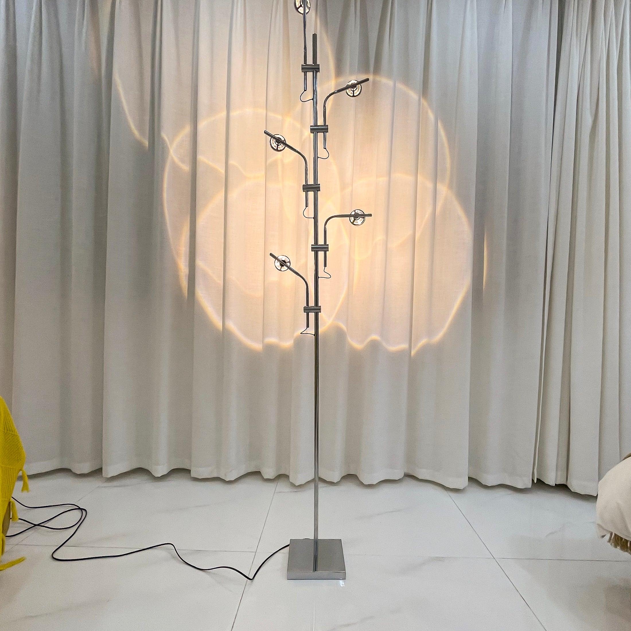 Wa Wa Floor Lamp - Blowlighting