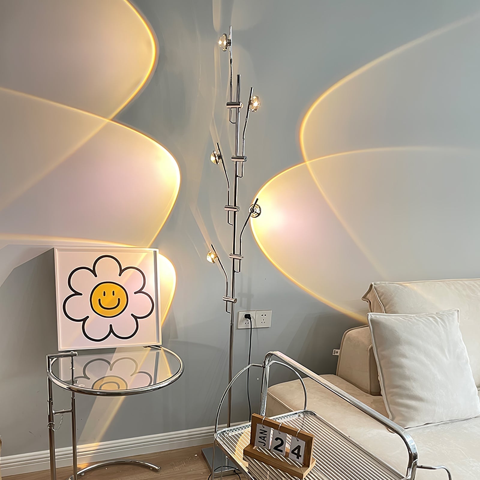 Wa Wa Floor Lamp - Blowlighting