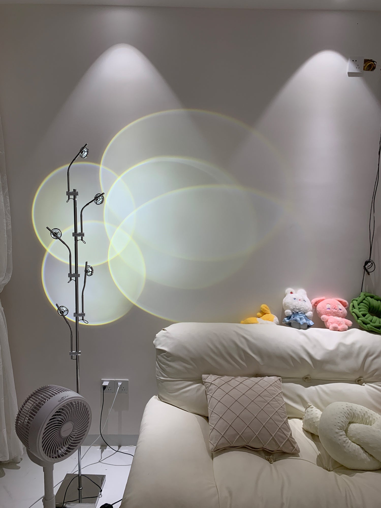 Wa Wa Floor Lamp - Blowlighting