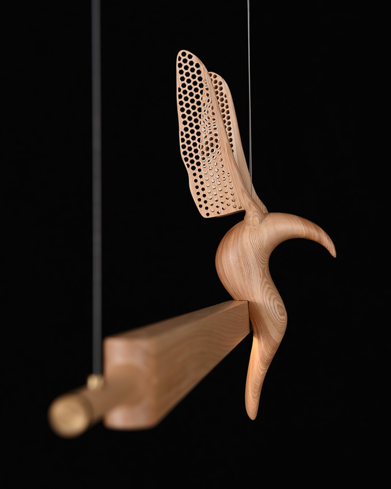 Varinisra Sculptural Oak Pendant Light - Blowlighting