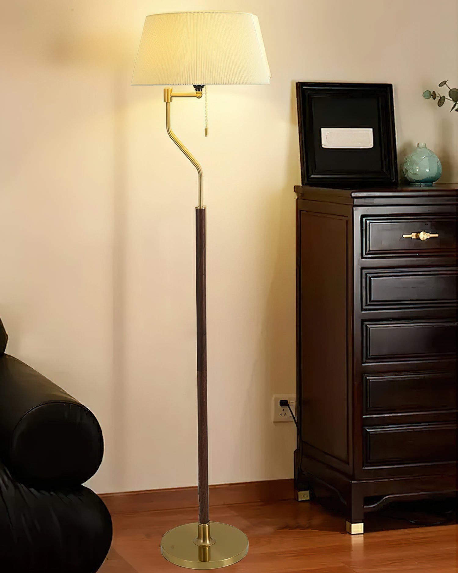 Walnut Whisper Floor Lamp - Blowlighting
