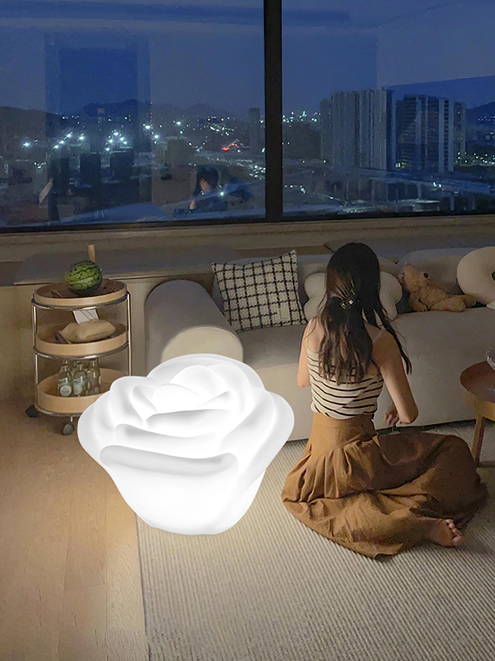 White Rose Shaped LED Table Lamp - Blowlighting