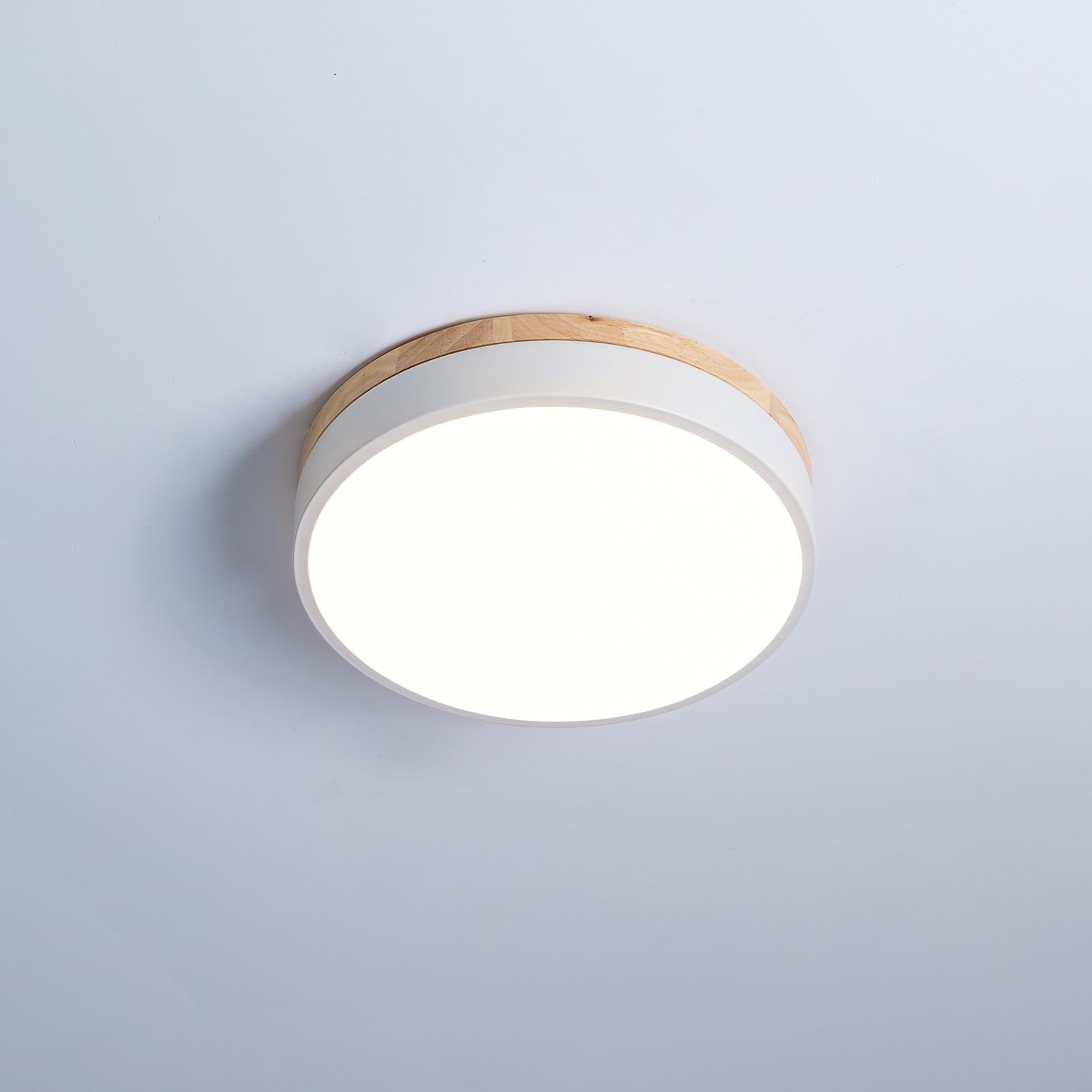 White Round Wooden Ceiling Lamp - Blowlighting