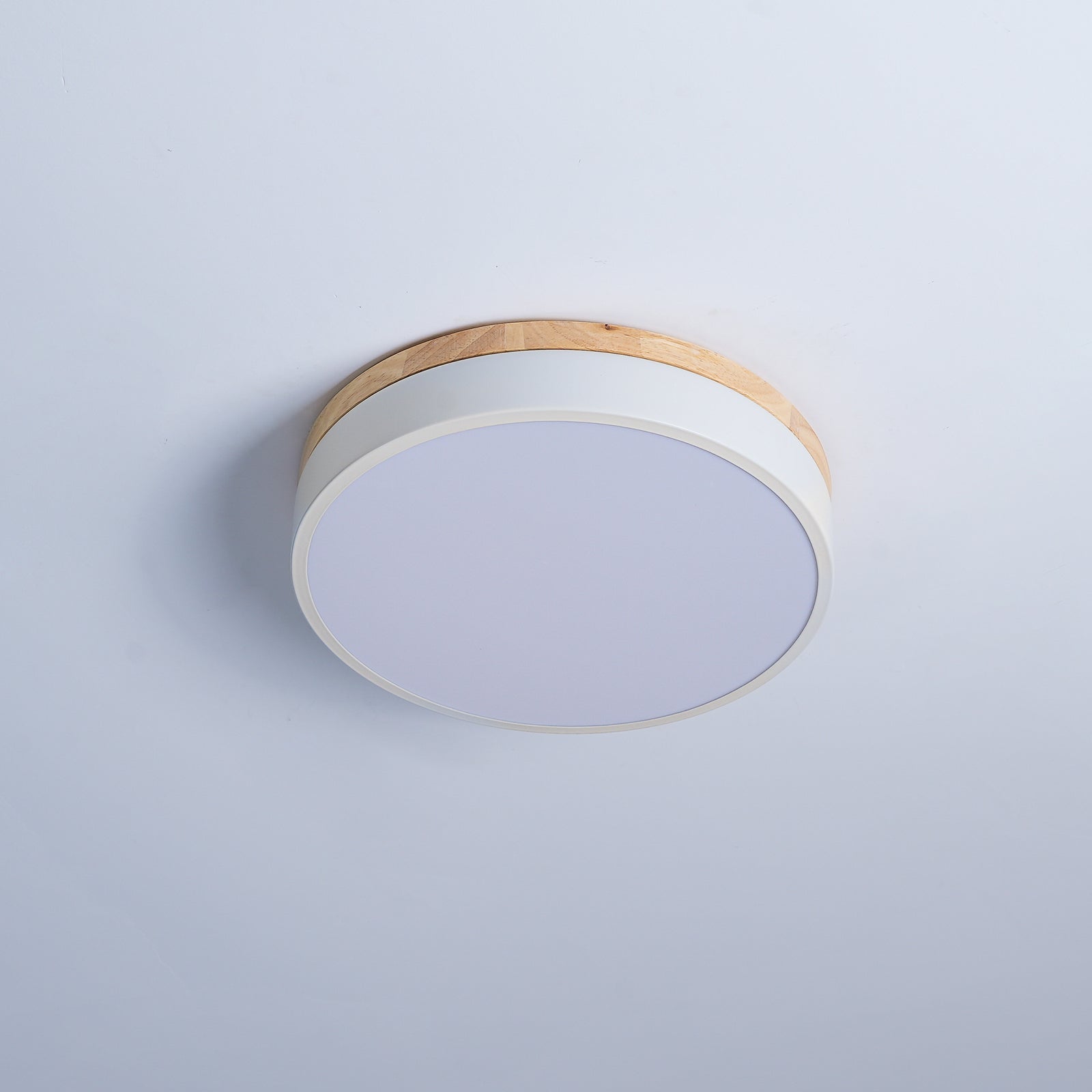 White Round Wooden Ceiling Lamp - Blowlighting