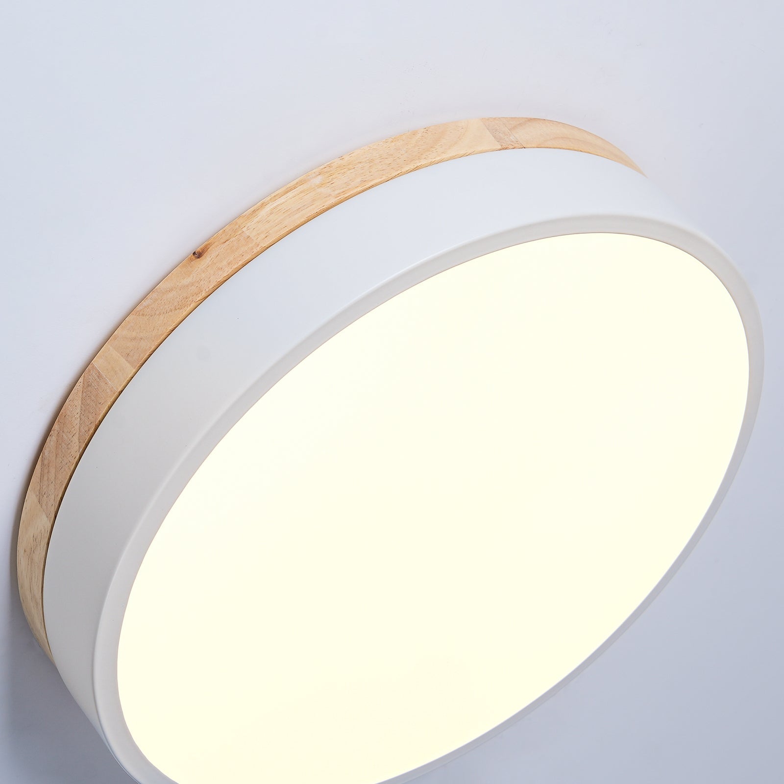 White Round Wooden Ceiling Lamp - Blowlighting