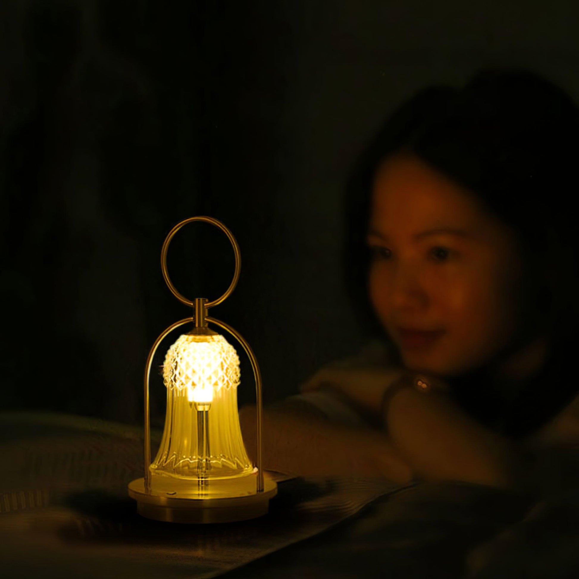 Bell Vintage Glass Table Lamp - Blowlighting