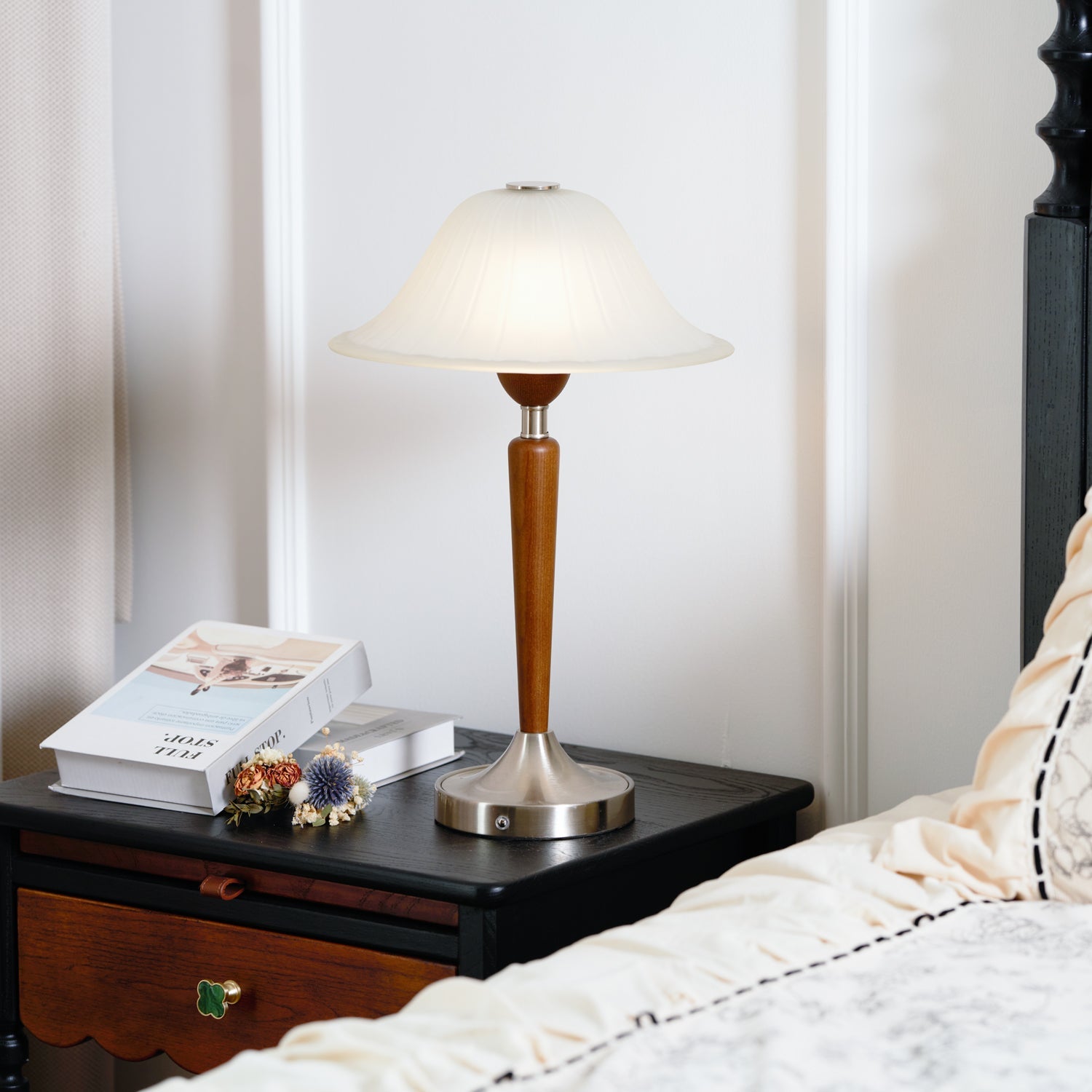 Winston Vintage Table Lamp - Blowlighting
