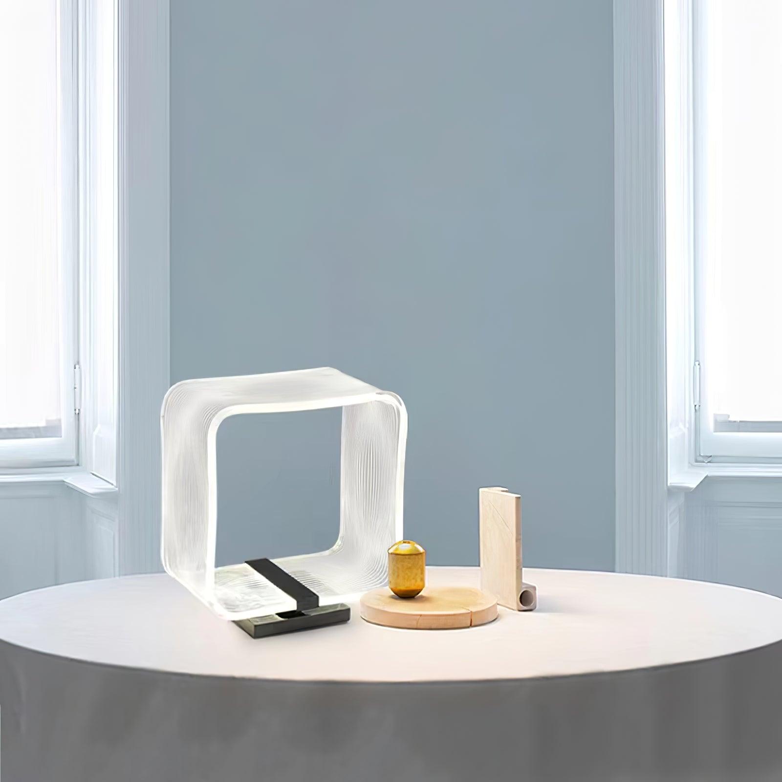 Wire Cube Table Lamp - Blowlighting