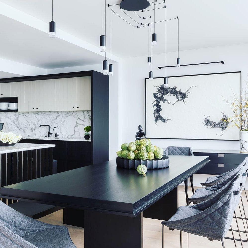Line Form Pendant light - Blowlighting
