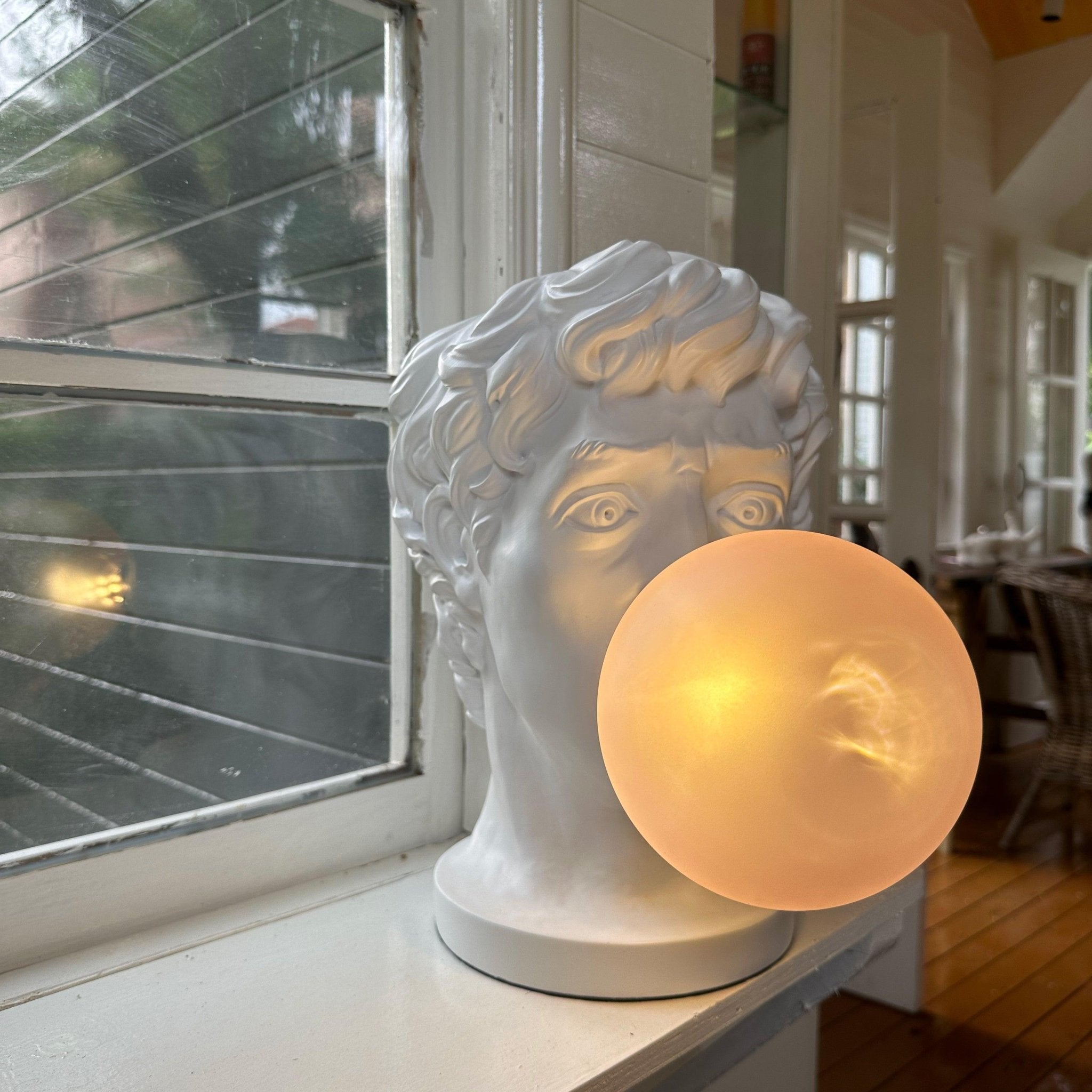 Wonder Table Lamp - Blowlighting