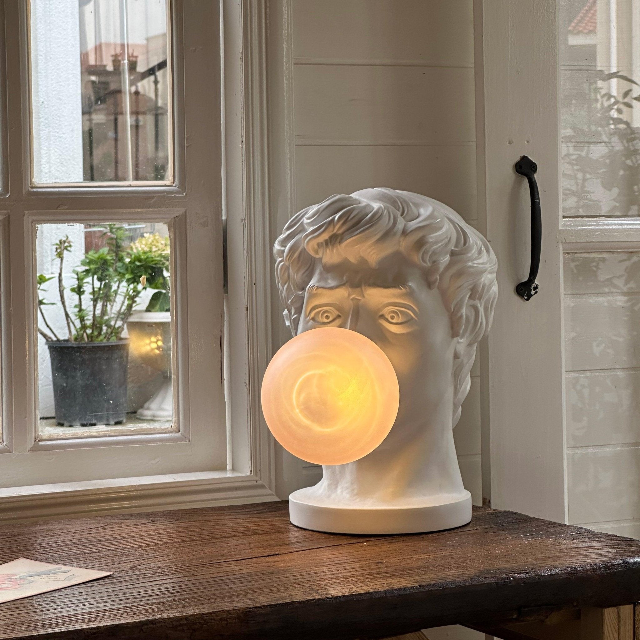 Wonder Table Lamp - Blowlighting