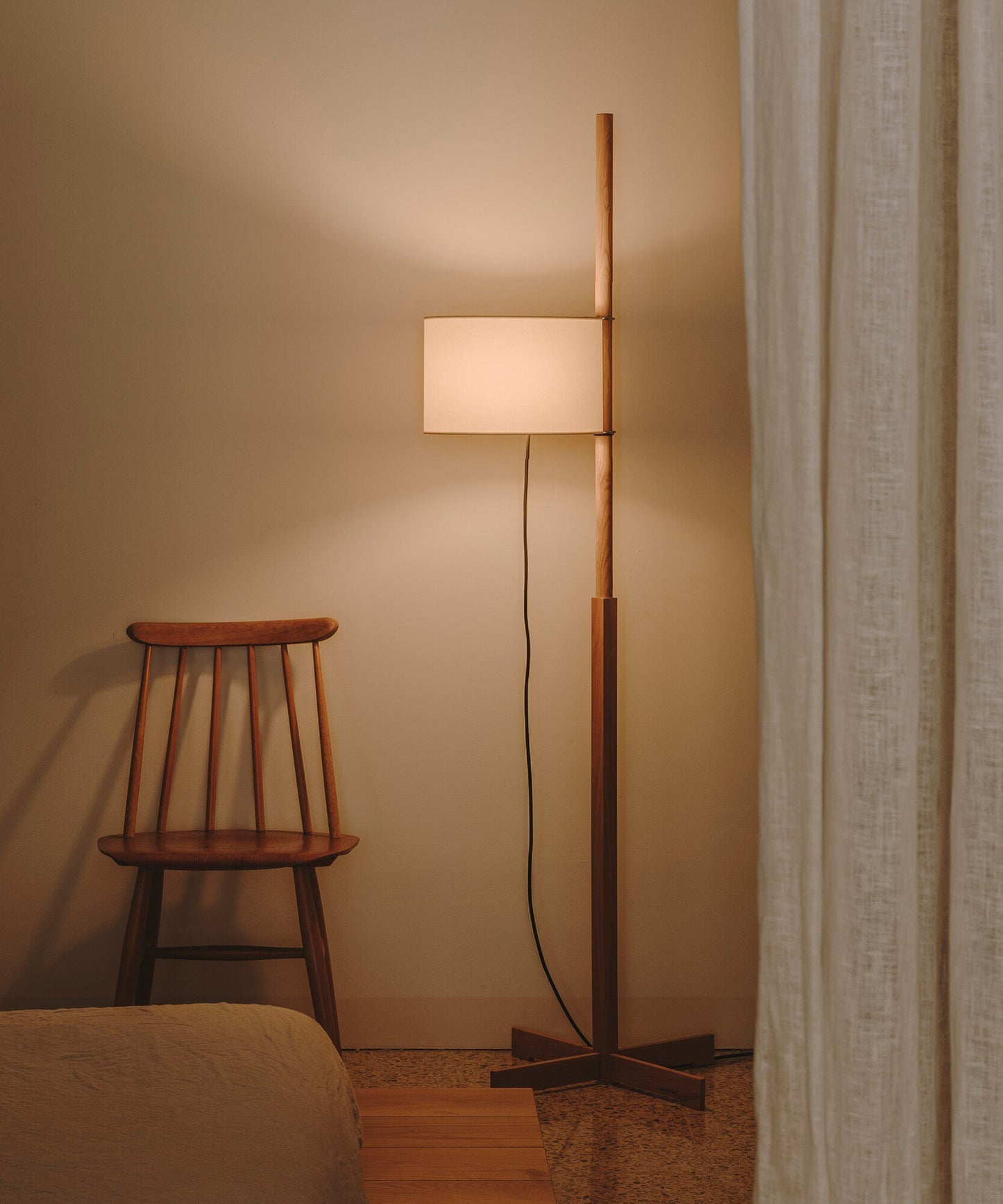 Wood Tmm Floor Lamp - Blowlighting