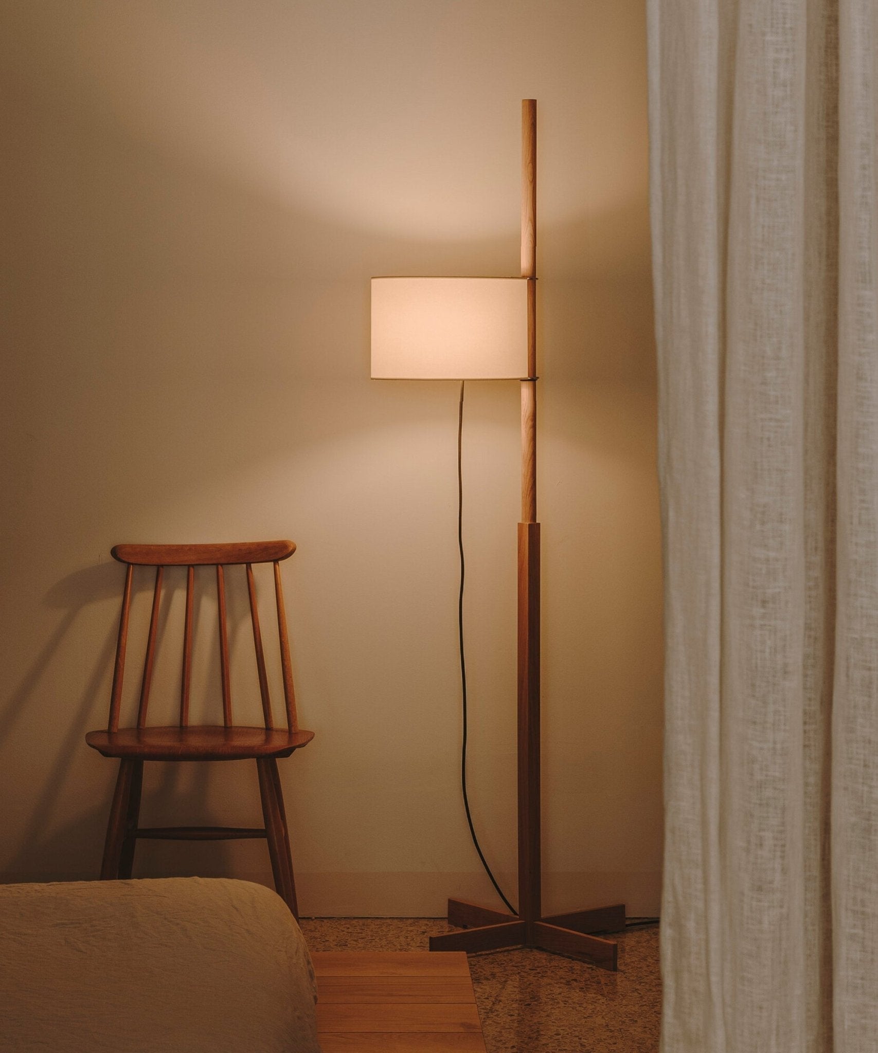 Wood Tmm Floor Lamp - Blowlighting