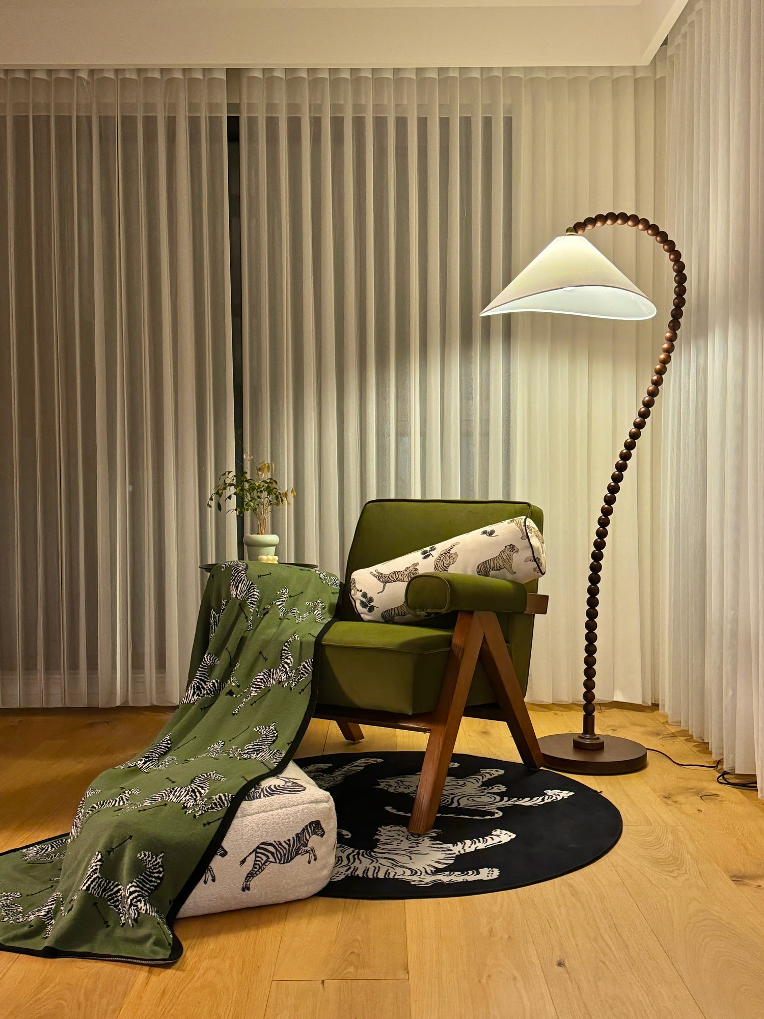 Wooden Bead Floor Lamp - Blowlighting