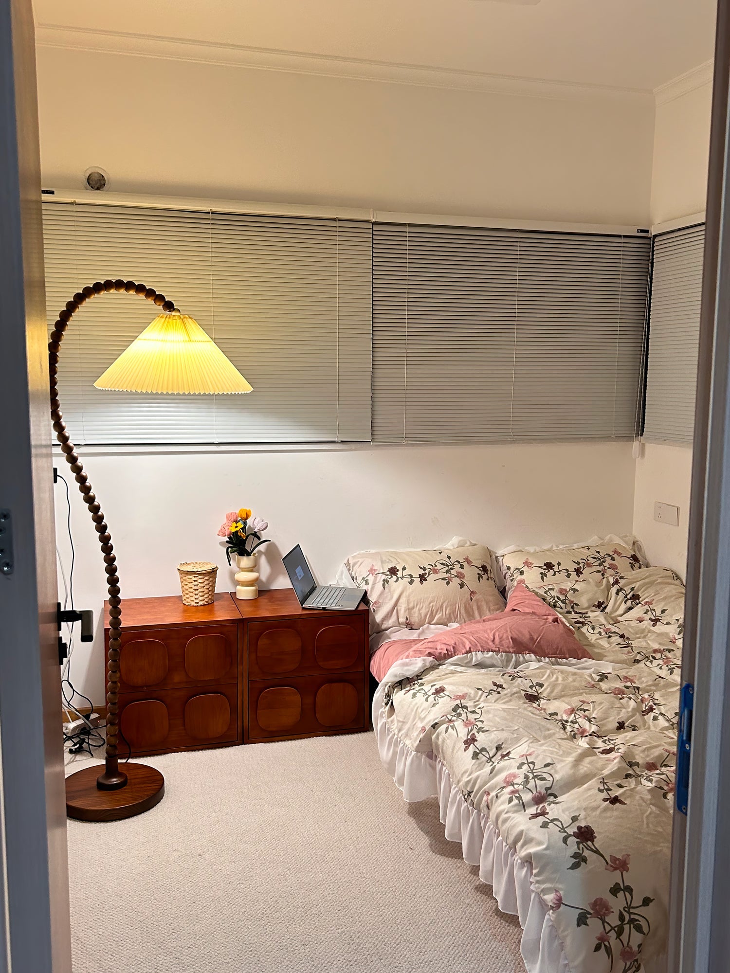 Wooden Bead Floor Lamp - Blowlighting