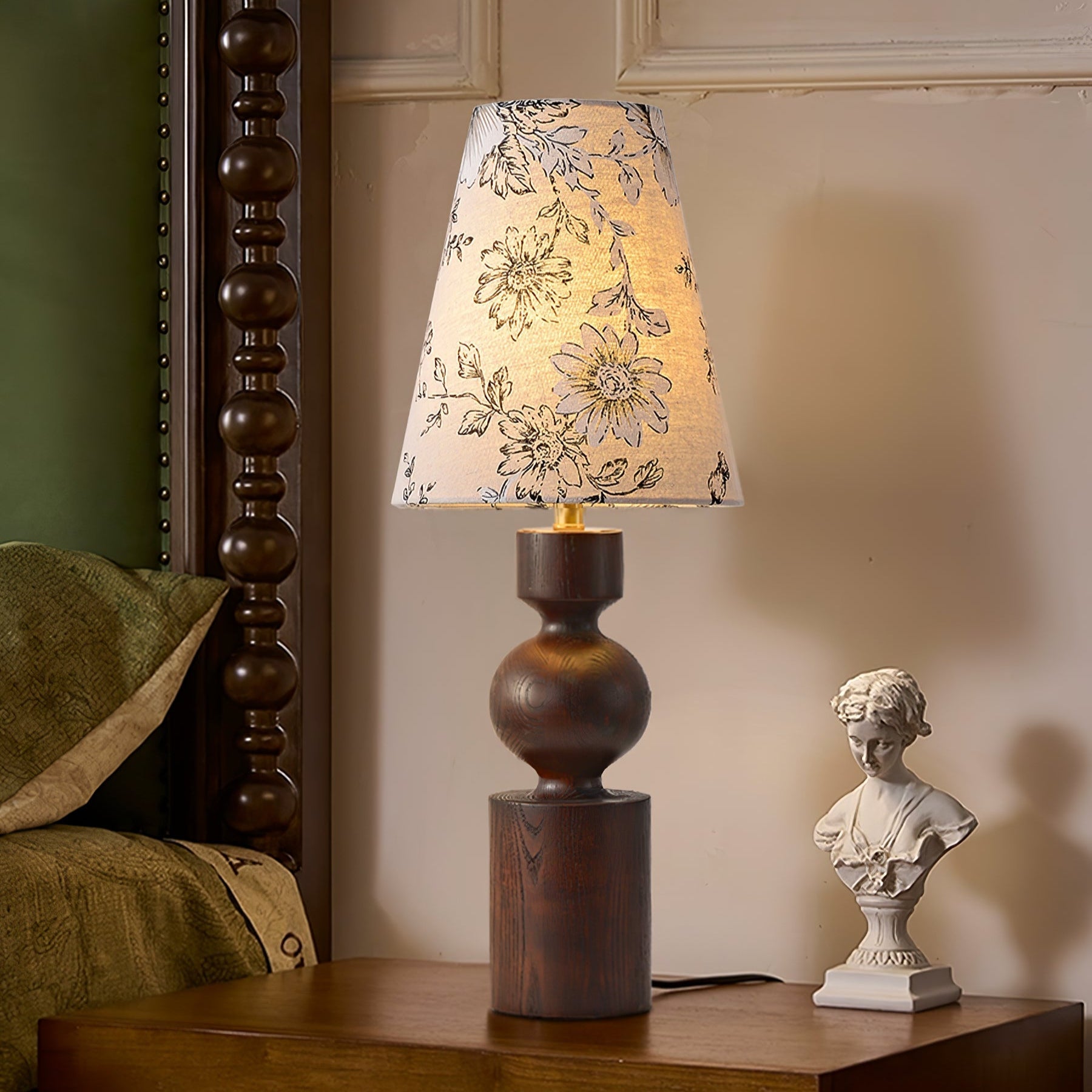 Wooden Flower Pattern Table Lamp - Blowlighting