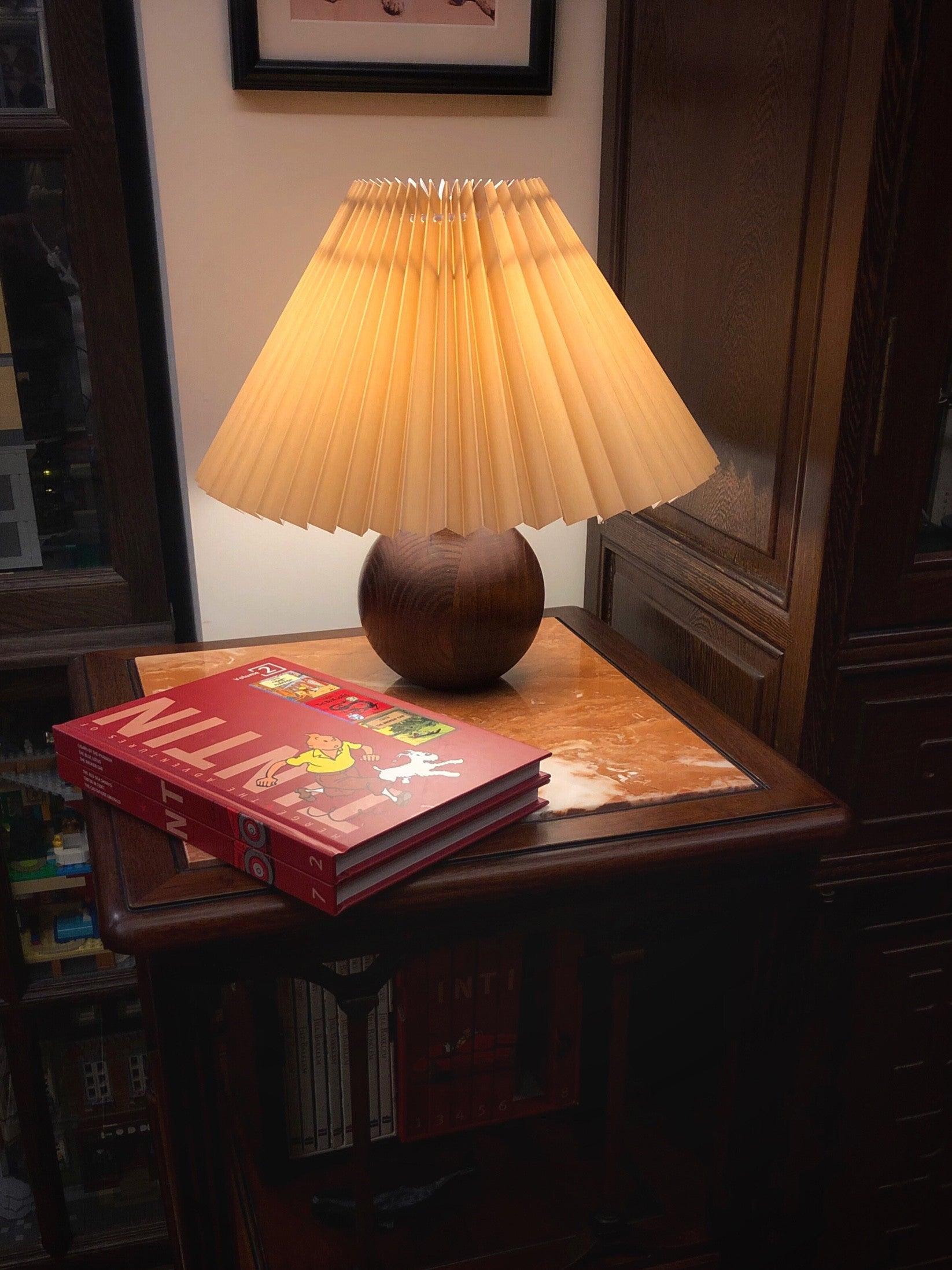 Wooden Pleated Table Lamp - Blowlighting