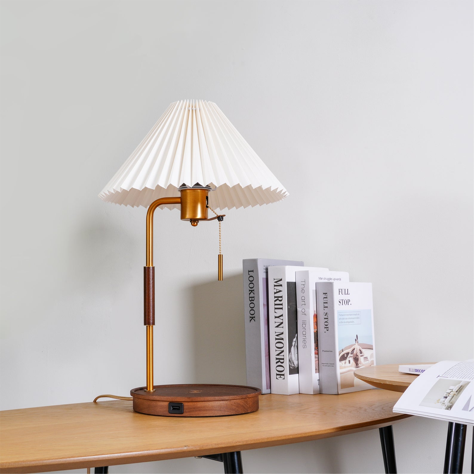Wooden Retro Table Lamp - Blowlighting