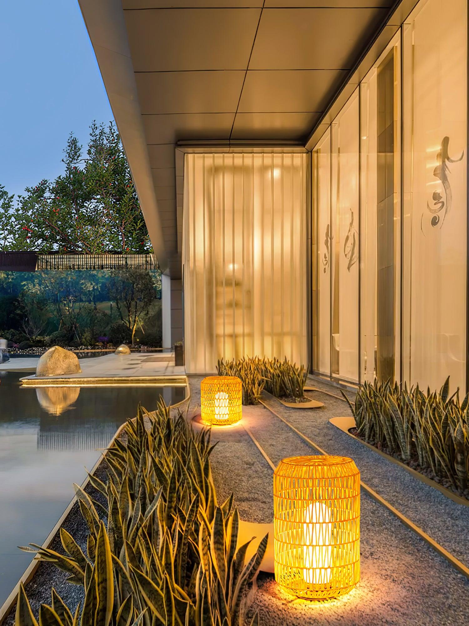 Oliver Vintage Metal Outdoor Lighting - Blowlighting
