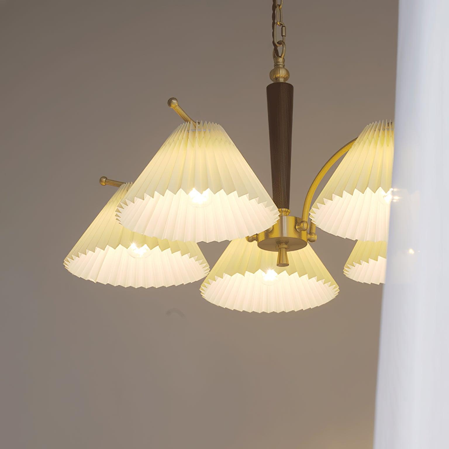 Wrinkled Chandelier - Blowlighting