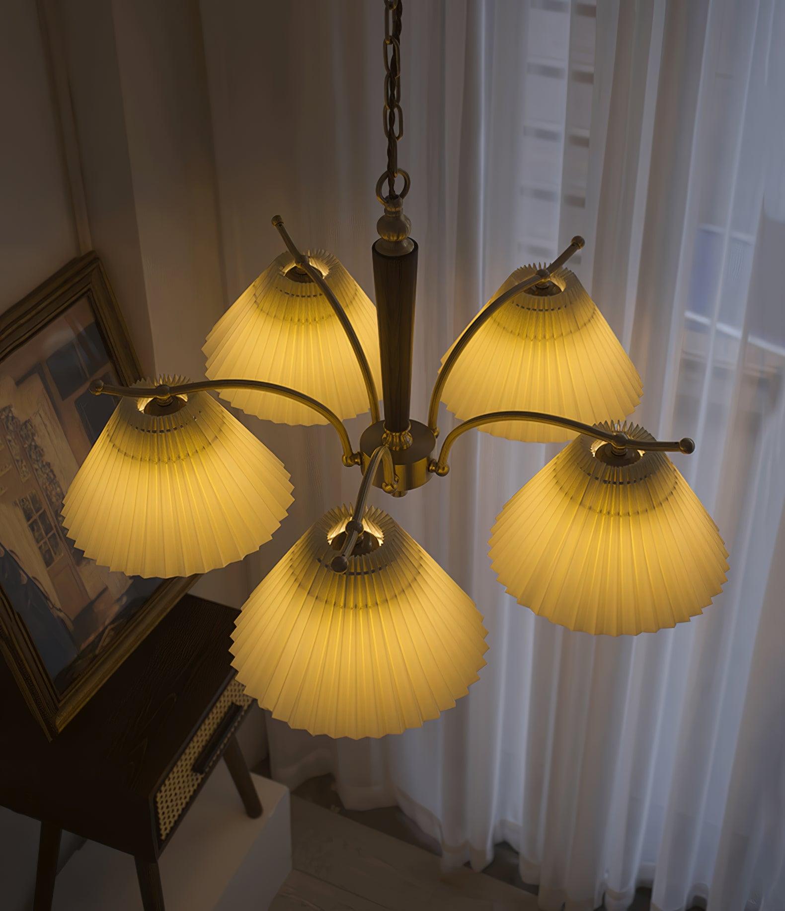 Wrinkled Chandelier - Blowlighting