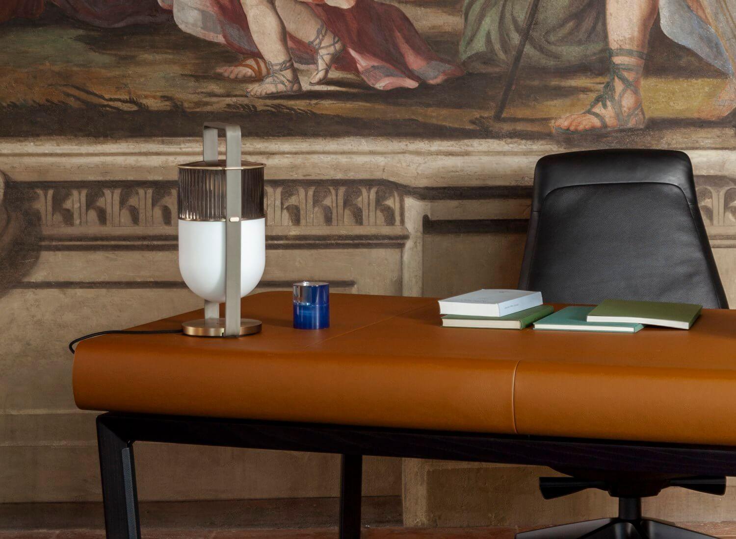 Xi Table Lamp - Blowlighting