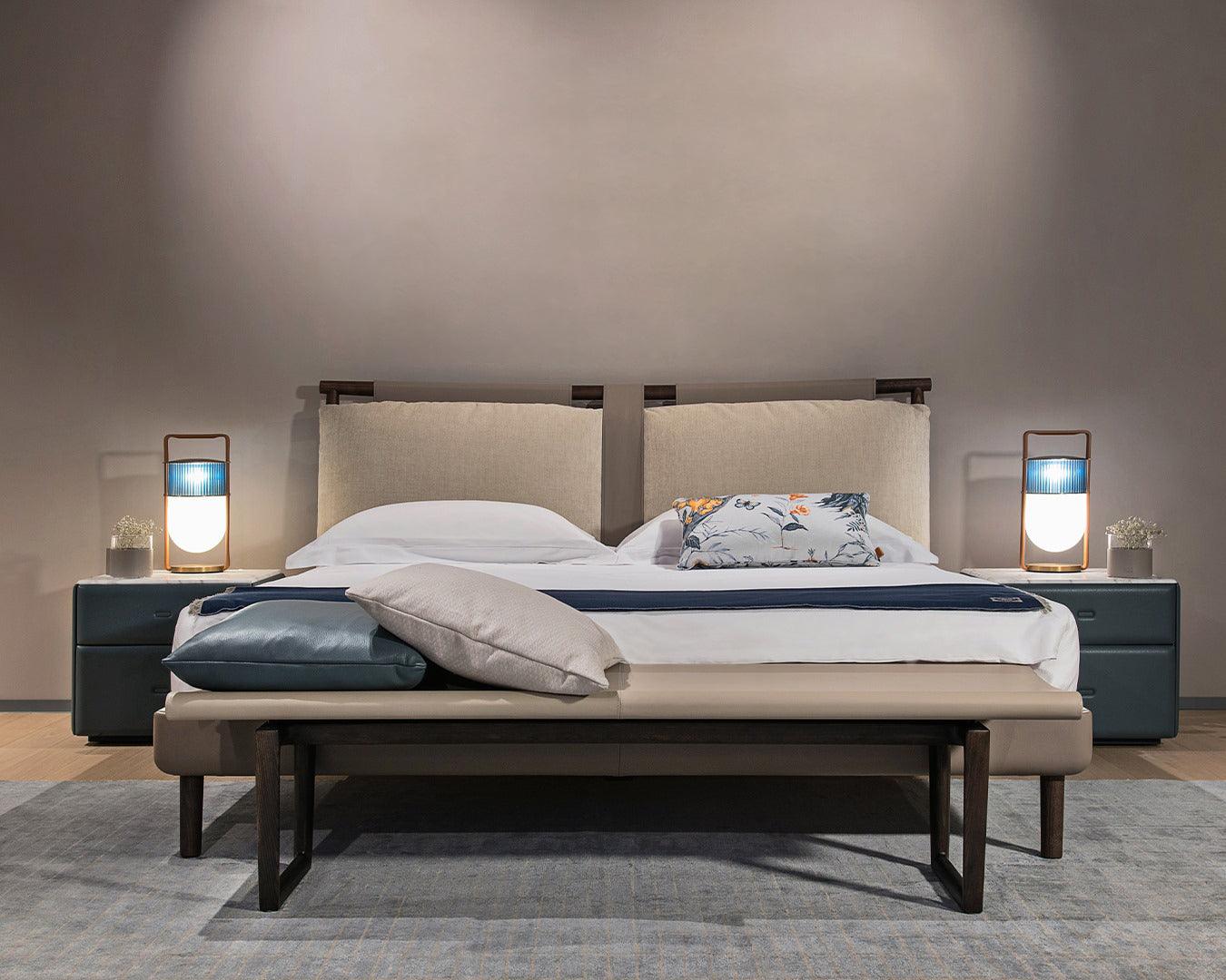 Xi Table Lamp - Blowlighting