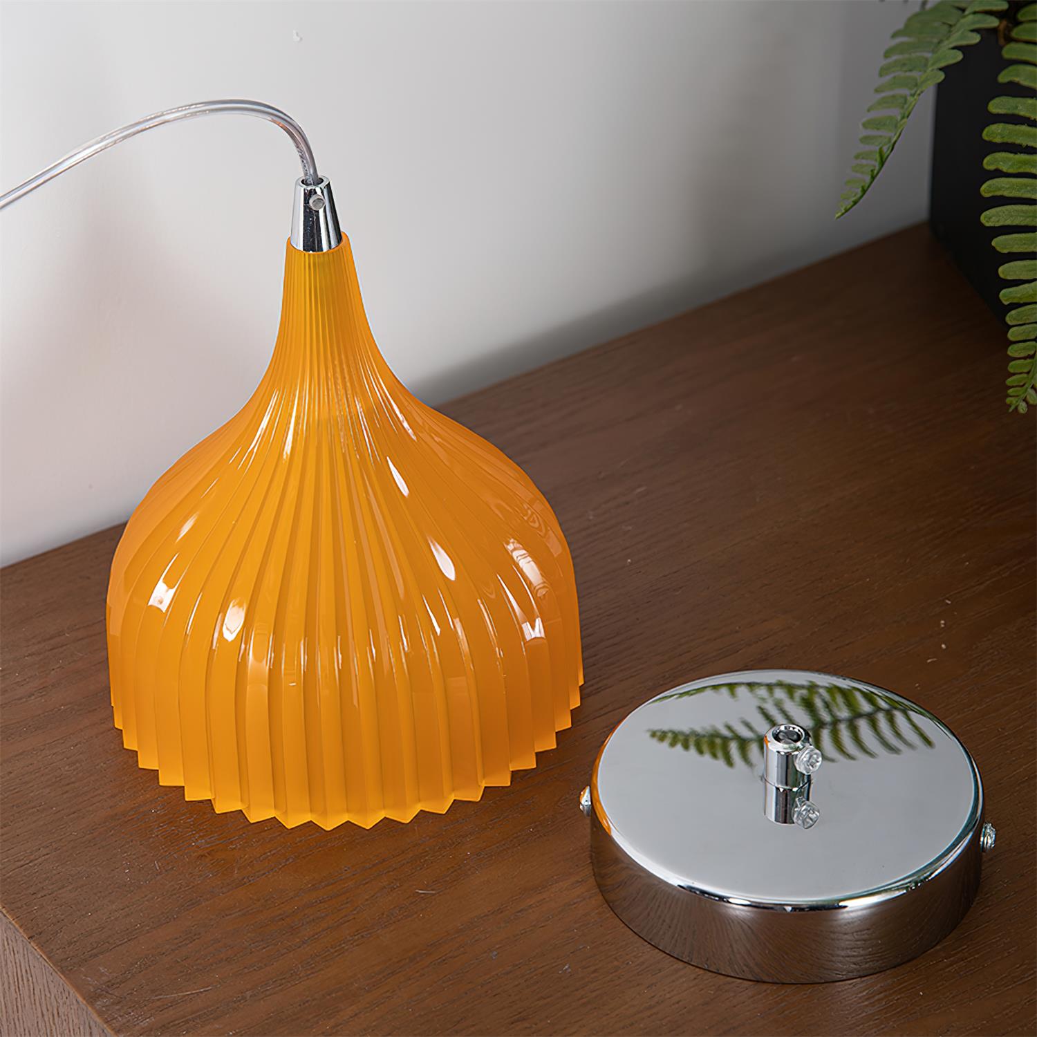 Fluita Flare Acrylic Pendant Lamp