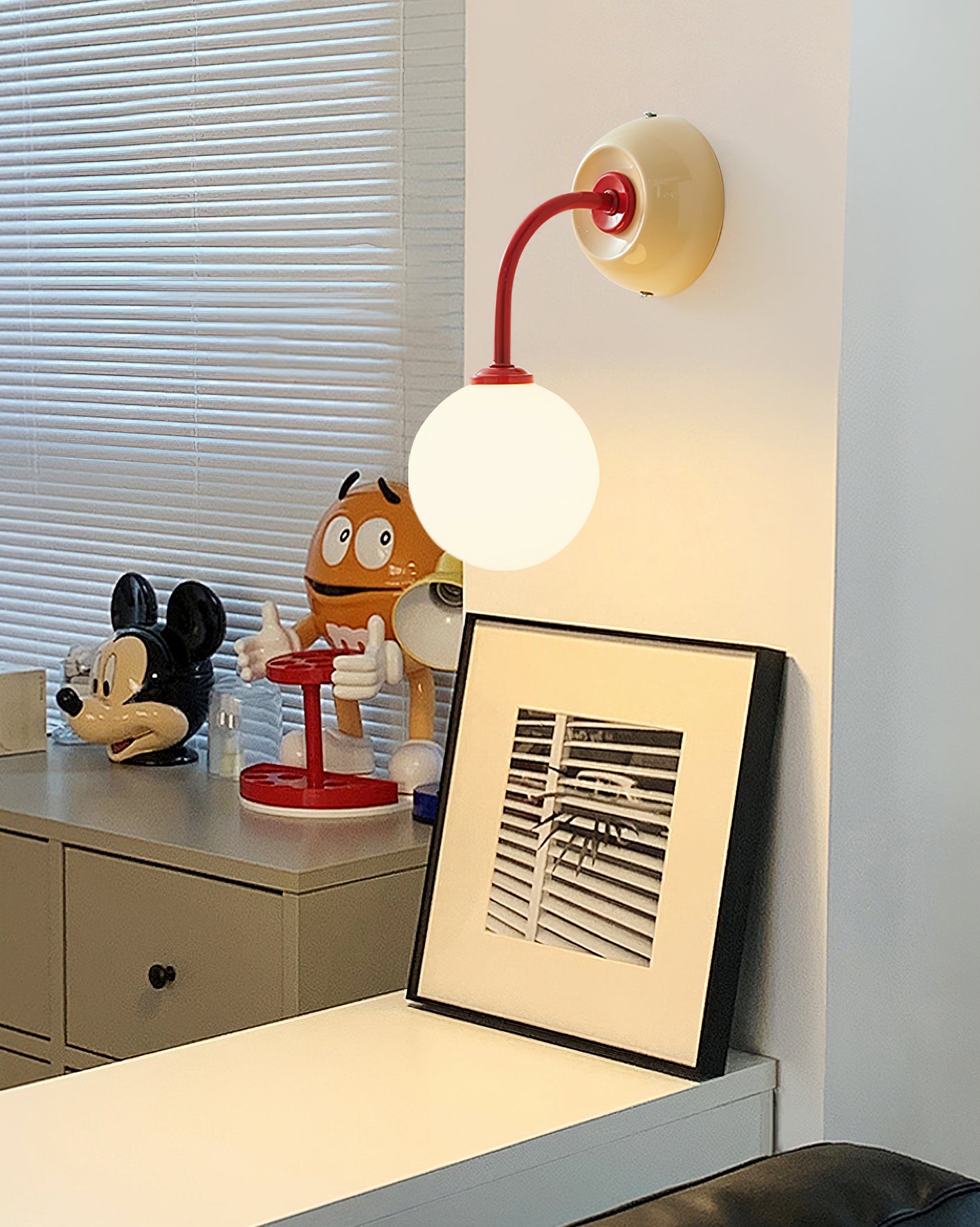 Zesta Modern Glass Wall Light