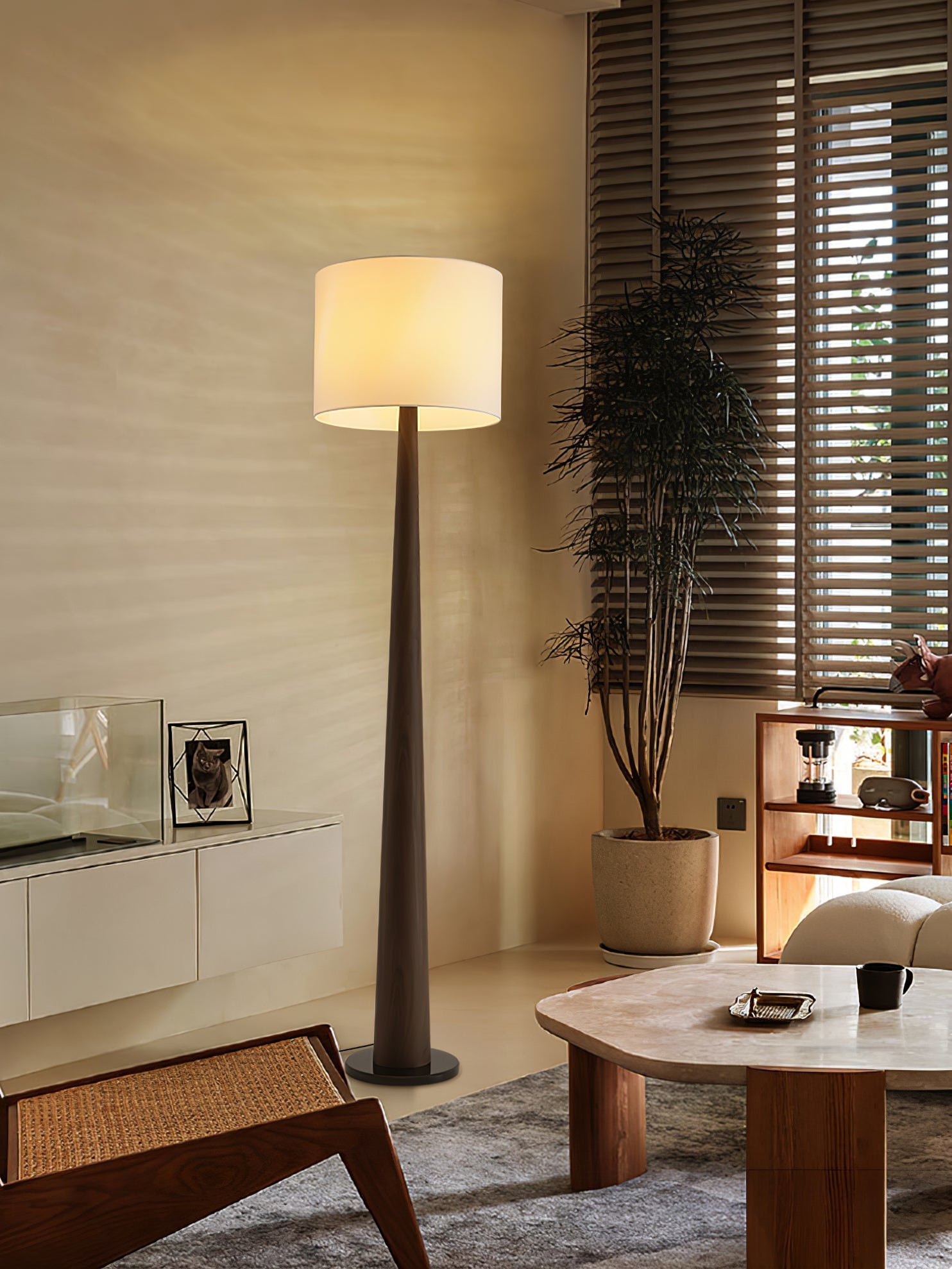 Ersilir Cylindrical Wood Floor Lamp - Blowlighting