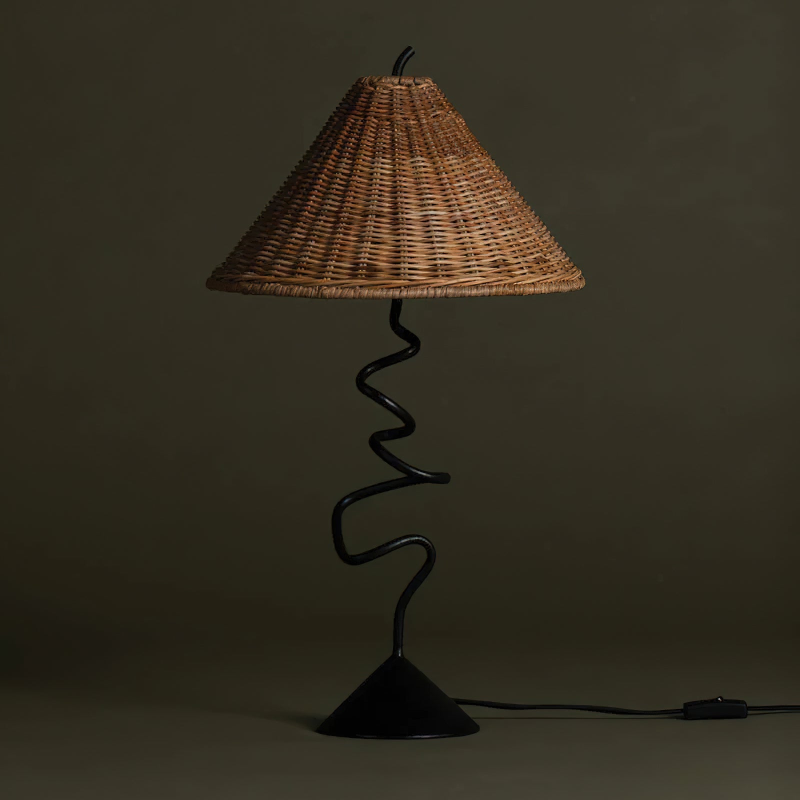 Zigzag Oriental Rattan Table Light
